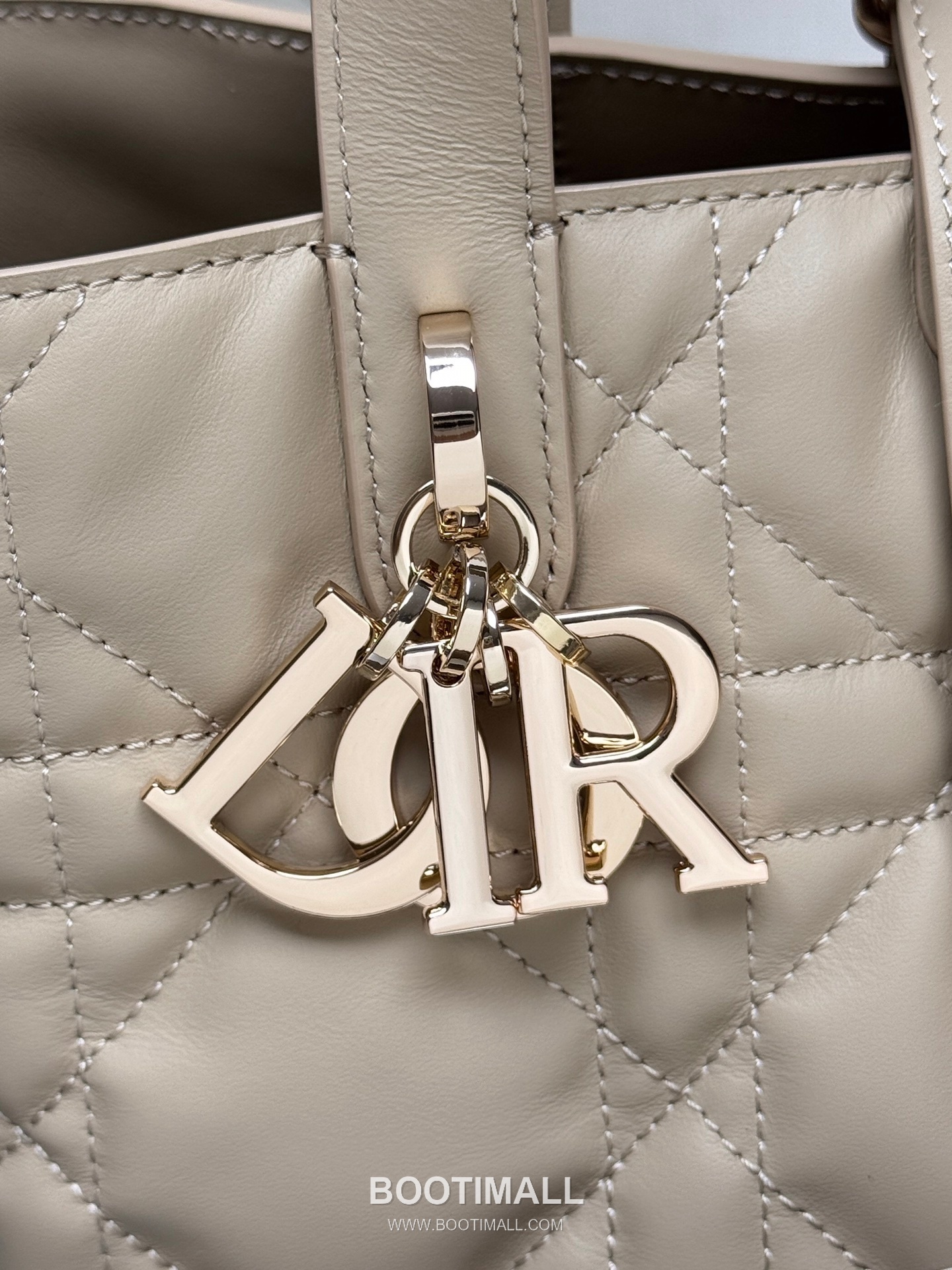 Dior Toujours Cannage Calfskin Vertical Tote Bag M2836 디올 투주르 까나쥬 카프스킨 버티컬 토트백 23cm 2