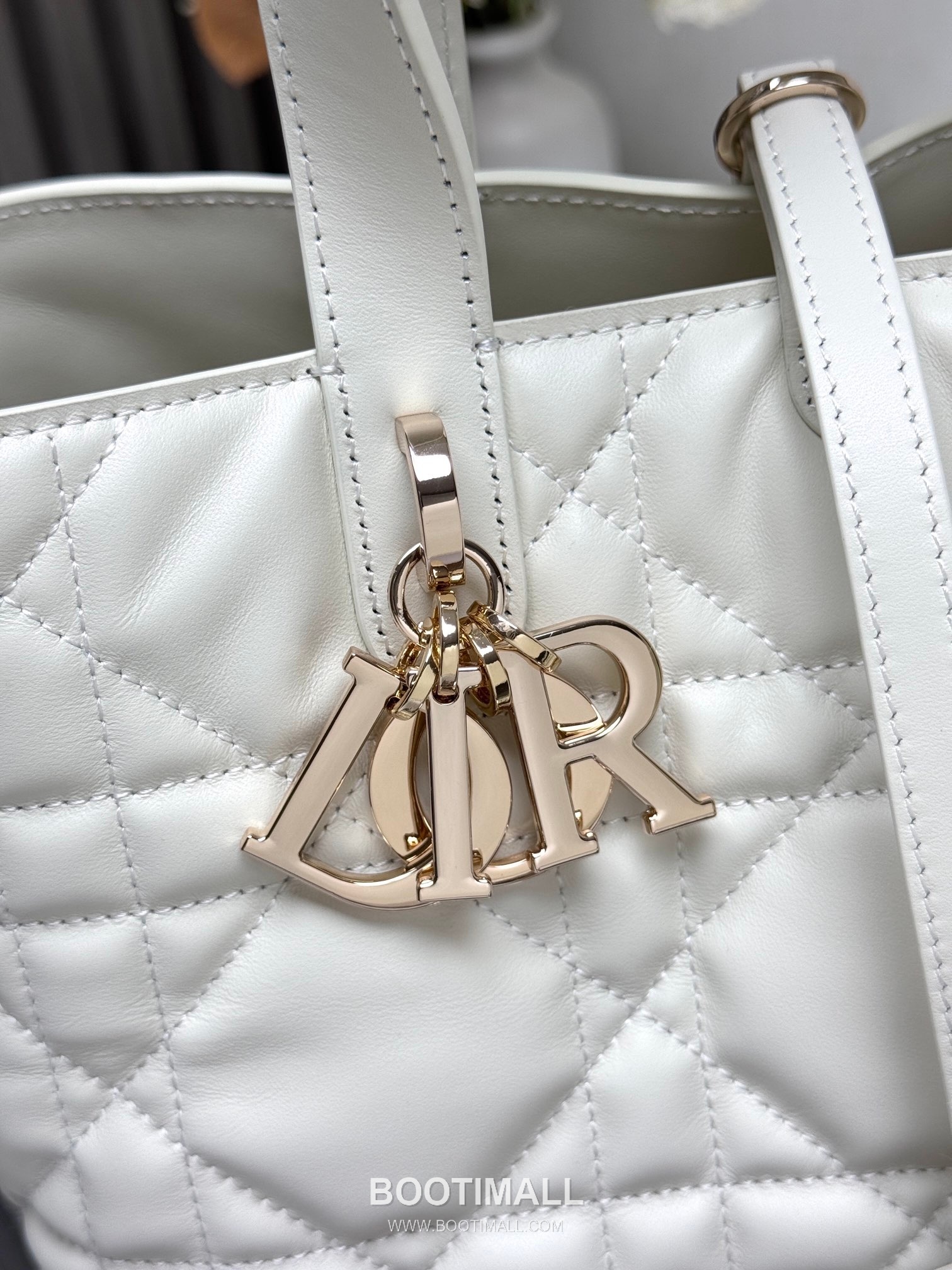 Dior Toujours Cannage Calfskin Vertical Tote Bag M2836 디올 투주르 까나쥬 카프스킨 버티컬 토트백 23cm 2