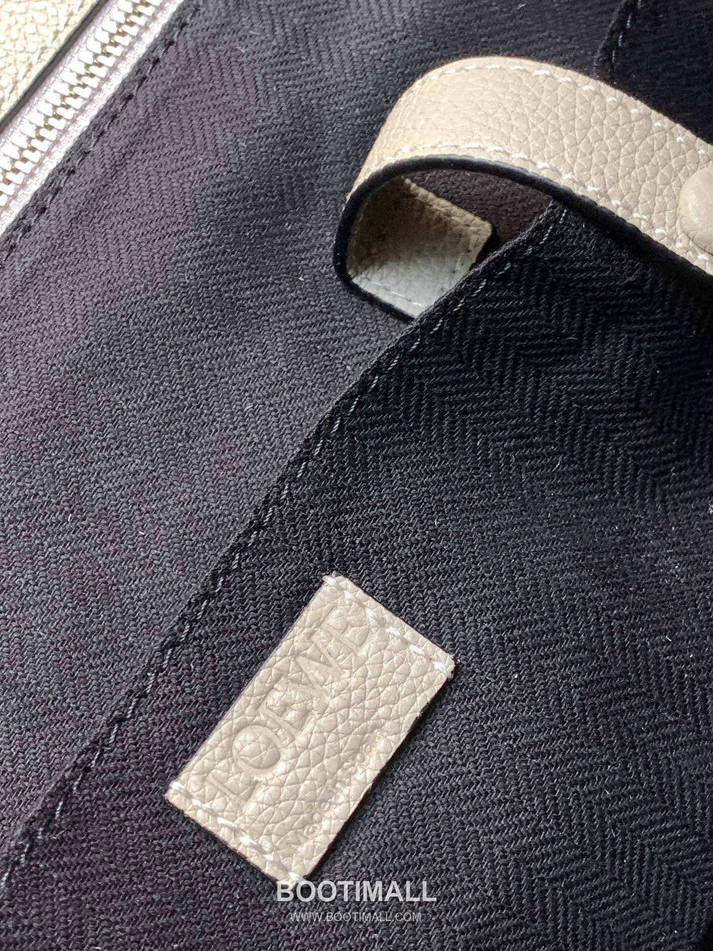 Loewe Puzzle Grained Calfskin Backpack 9031 로에베 퍼즐 그레인 카프스킨 백팩 33cm 9