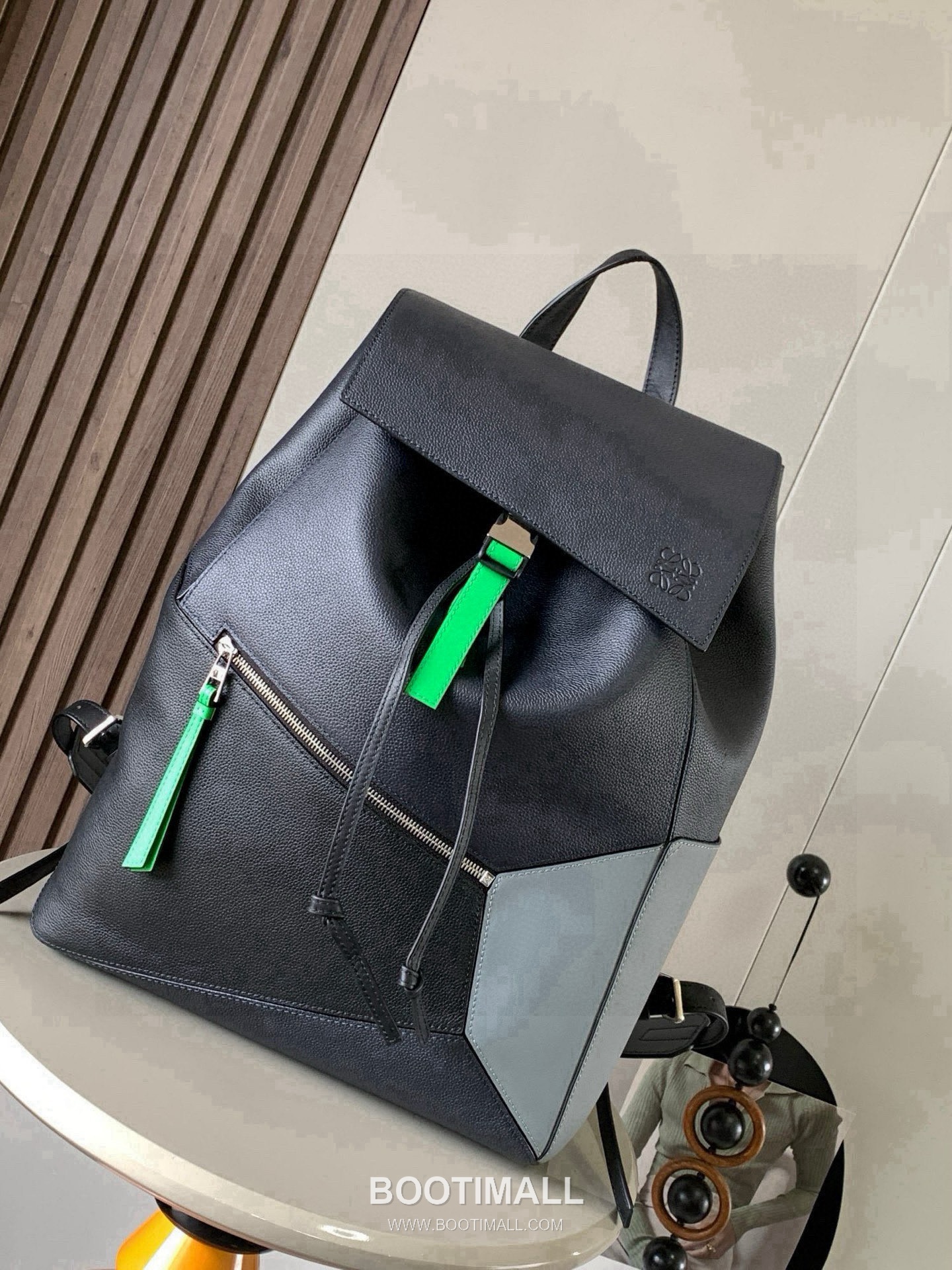 Loewe Puzzle Grained Calfskin Backpack 9031 로에베 퍼즐 그레인 카프스킨 백팩 33cm 1