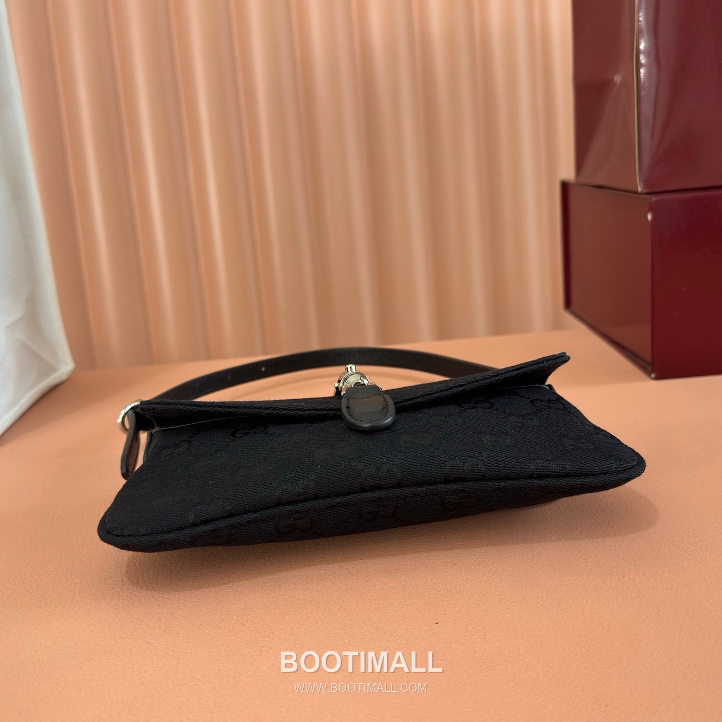 Gucci Jackie 1961 GG Canvas Shoulder Bag 867156 FAFV4 1000 구찌 재키1961 GG 캔버스 숄더백 21.5cm 6