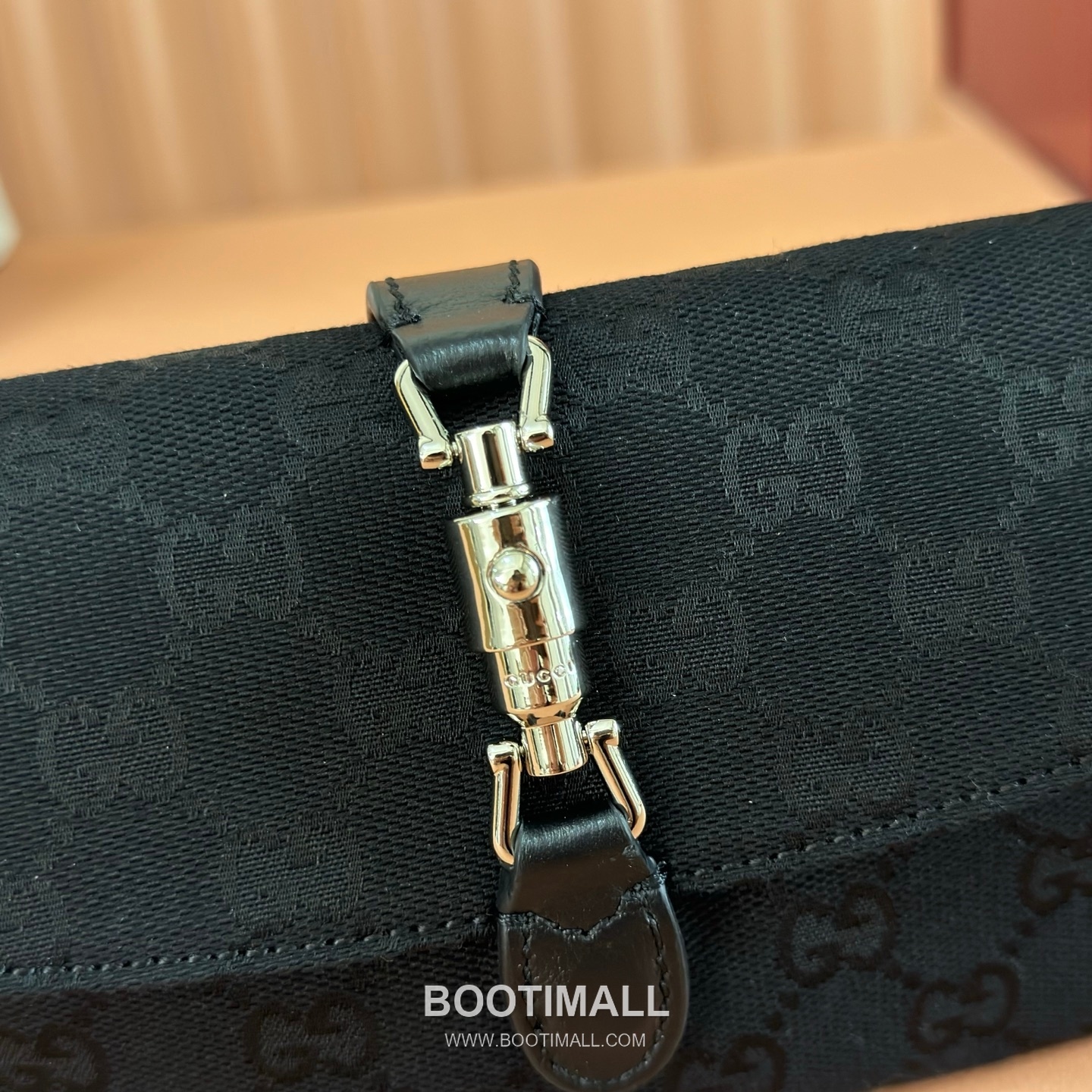 Gucci Jackie 1961 GG Canvas Shoulder Bag 867156 FAFV4 1000 구찌 재키1961 GG 캔버스 숄더백 21.5cm 7