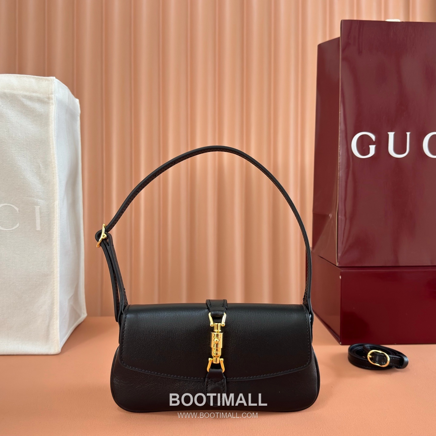 Gucci Jackie 1961 GG Canvas Shoulder Bag 867156 FAFV4 1000 구찌 재키1961 GG 캔버스 숄더백 21.5cm 1