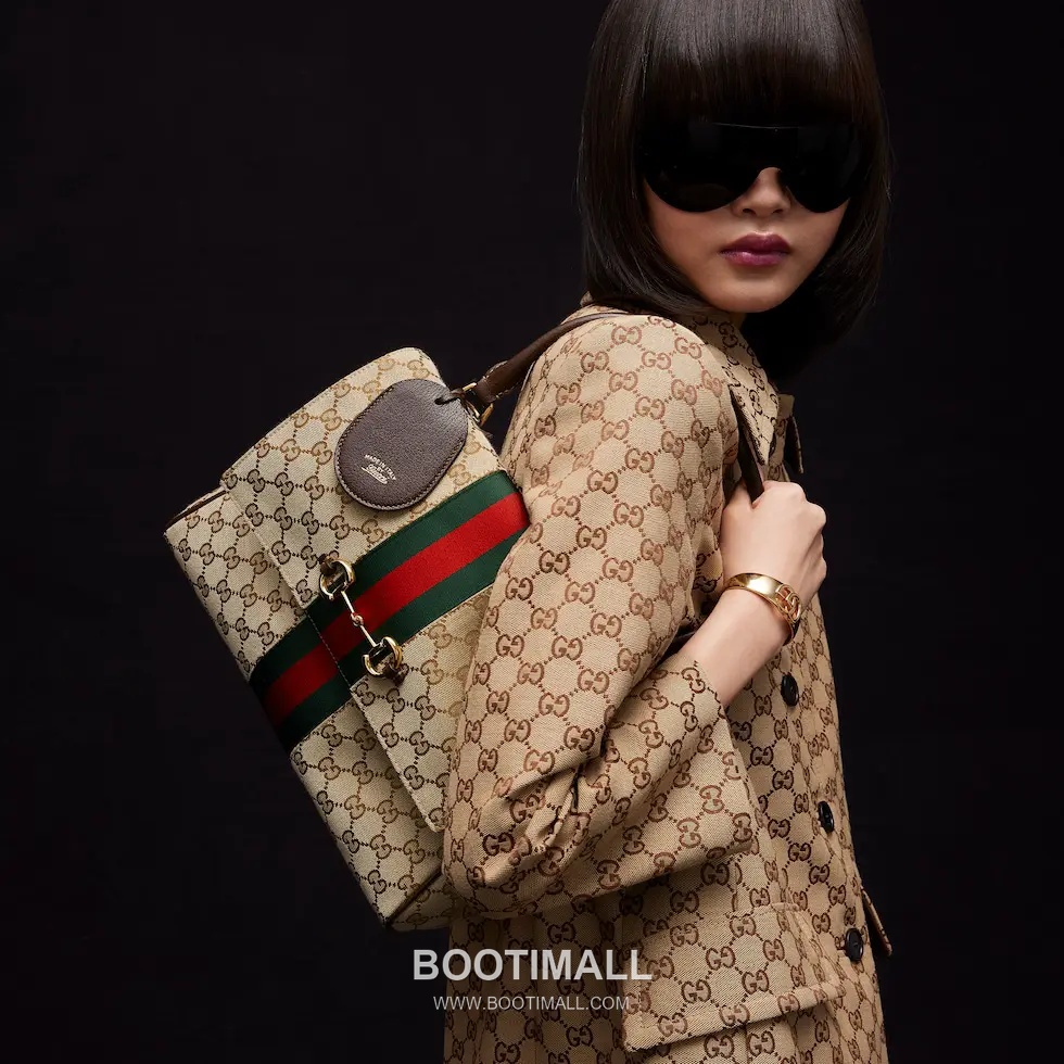 Gucci Paparazzo GG Canvas Tote Bag 875018 FAFV9 9653 구찌 파파라조 GG 캔버스 토트백 32cm 3