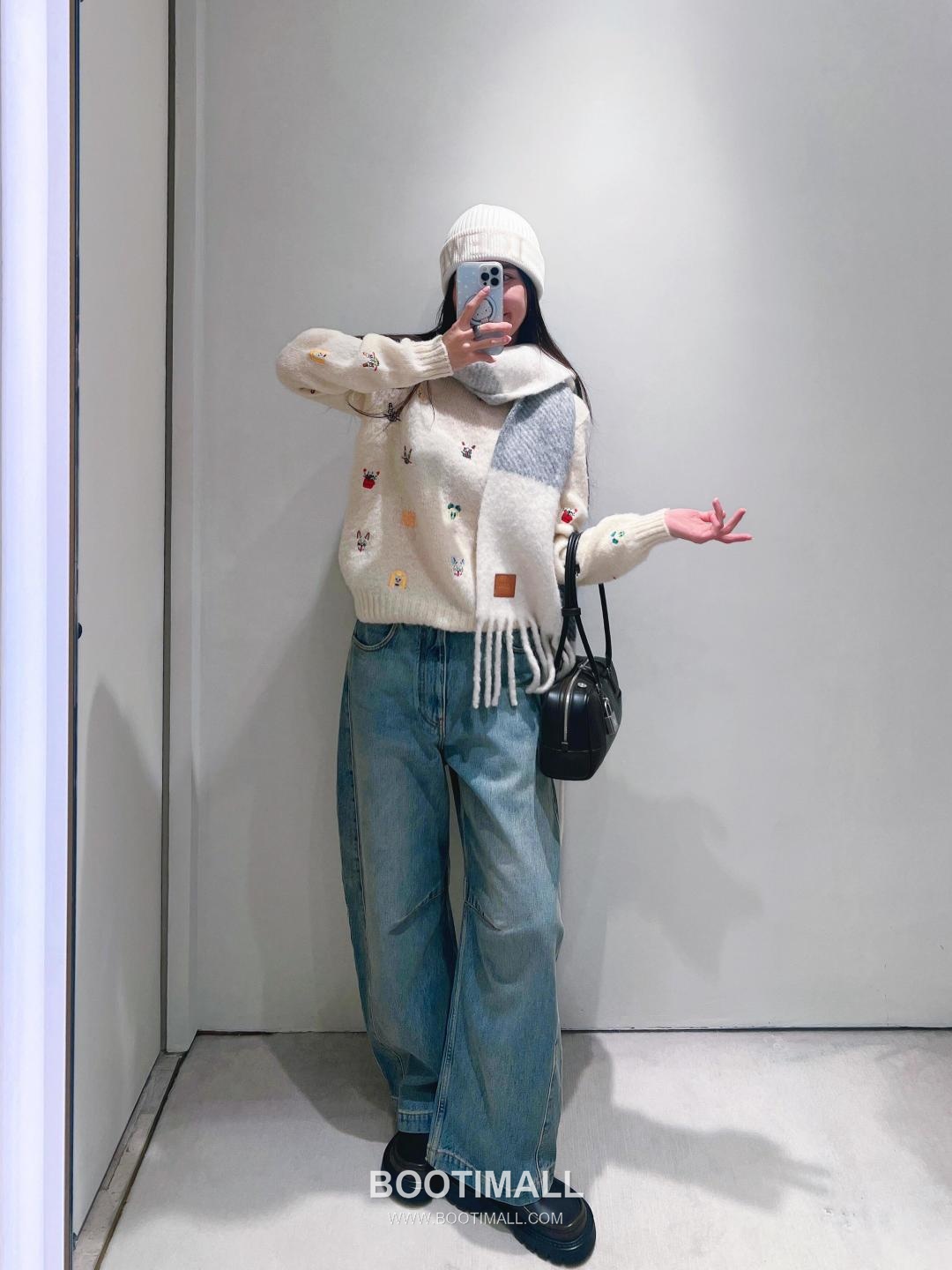 Loewe Amazona Cropped Shiny Calfskin Bowling Bag 06261298 로에베 아마조나 크롭드 샤이니 카프스킨 보스턴백 30.5cm 6