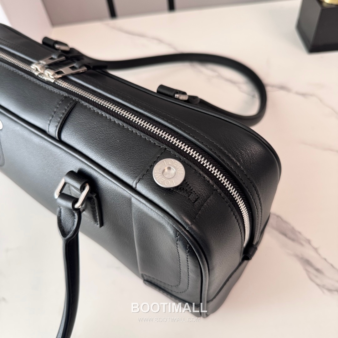 Loewe Amazona Cropped Shiny Calfskin Bowling Bag 06261298 로에베 아마조나 크롭드 샤이니 카프스킨 보스턴백 30.5cm 15