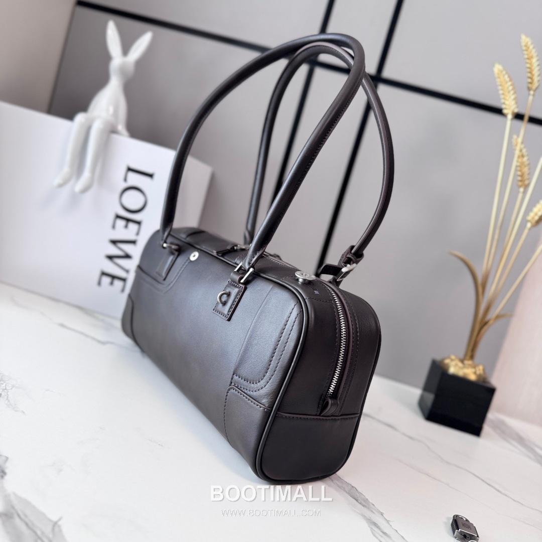 Loewe Amazona Cropped Shiny Calfskin Bowling Bag 06261298 로에베 아마조나 크롭드 샤이니 카프스킨 보스턴백 30.5cm 11