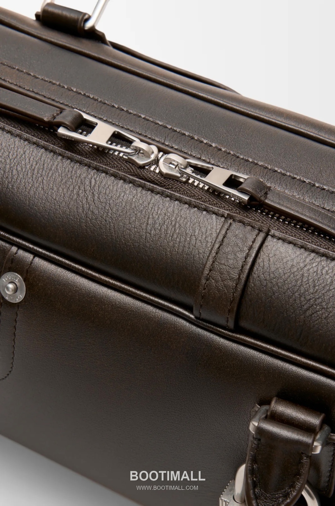 Loewe Amazona Cropped Shiny Calfskin Bowling Bag 06261298 로에베 아마조나 크롭드 샤이니 카프스킨 보스턴백 30.5cm 26