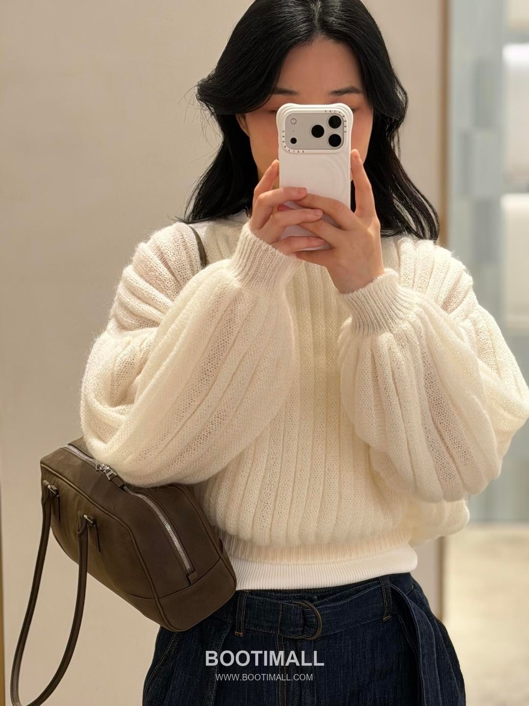 Loewe Amazona Cropped Shiny Calfskin Bowling Bag 06261298 로에베 아마조나 크롭드 샤이니 카프스킨 보스턴백 30.5cm 6