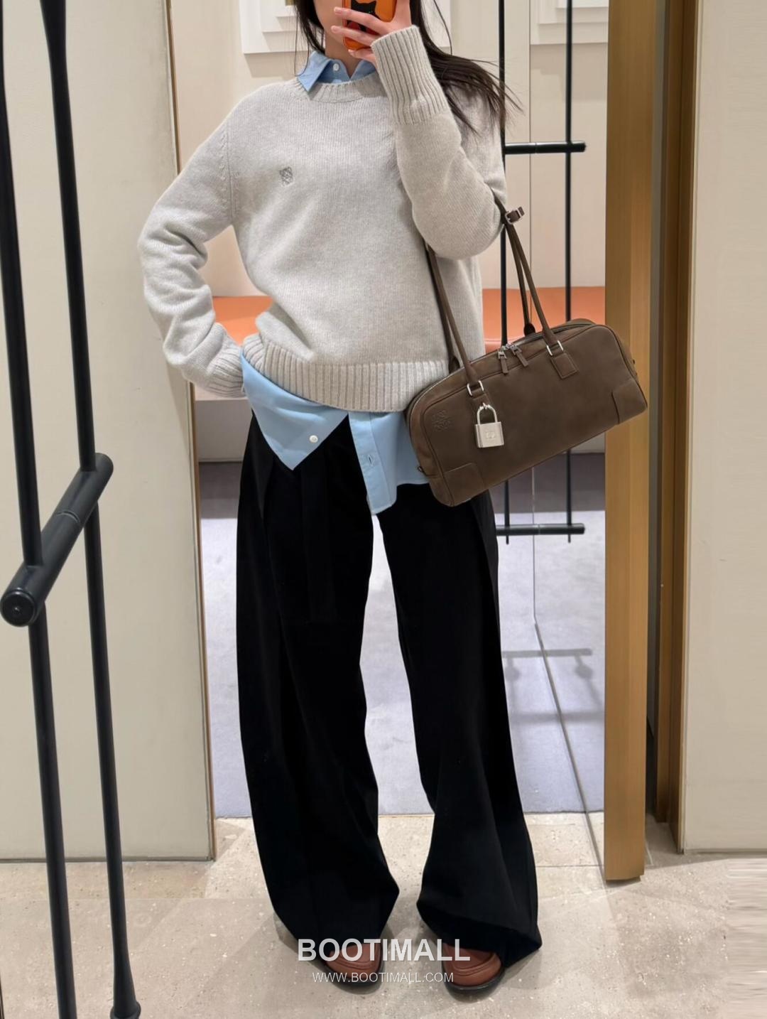 Loewe Amazona Cropped Shiny Calfskin Bowling Bag 06261298 로에베 아마조나 크롭드 샤이니 카프스킨 보스턴백 30.5cm 9