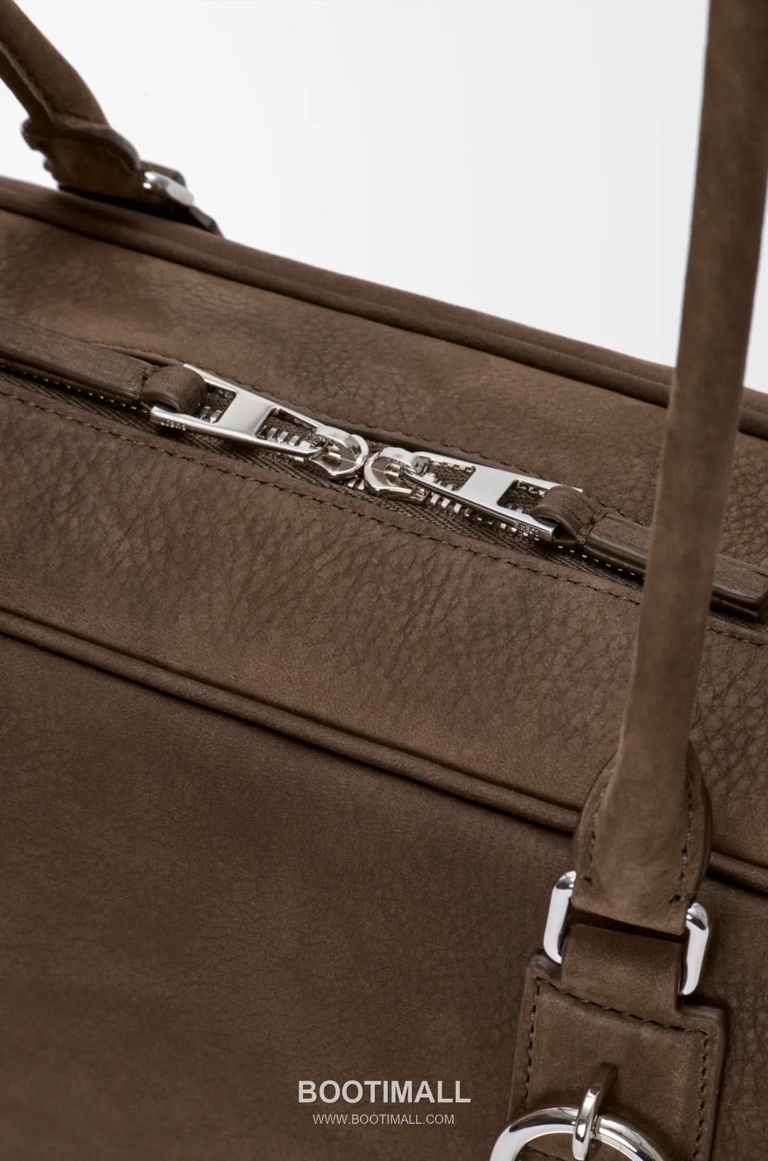 Loewe Amazona Cropped Shiny Calfskin Bowling Bag 06261298 로에베 아마조나 크롭드 샤이니 카프스킨 보스턴백 30.5cm 25