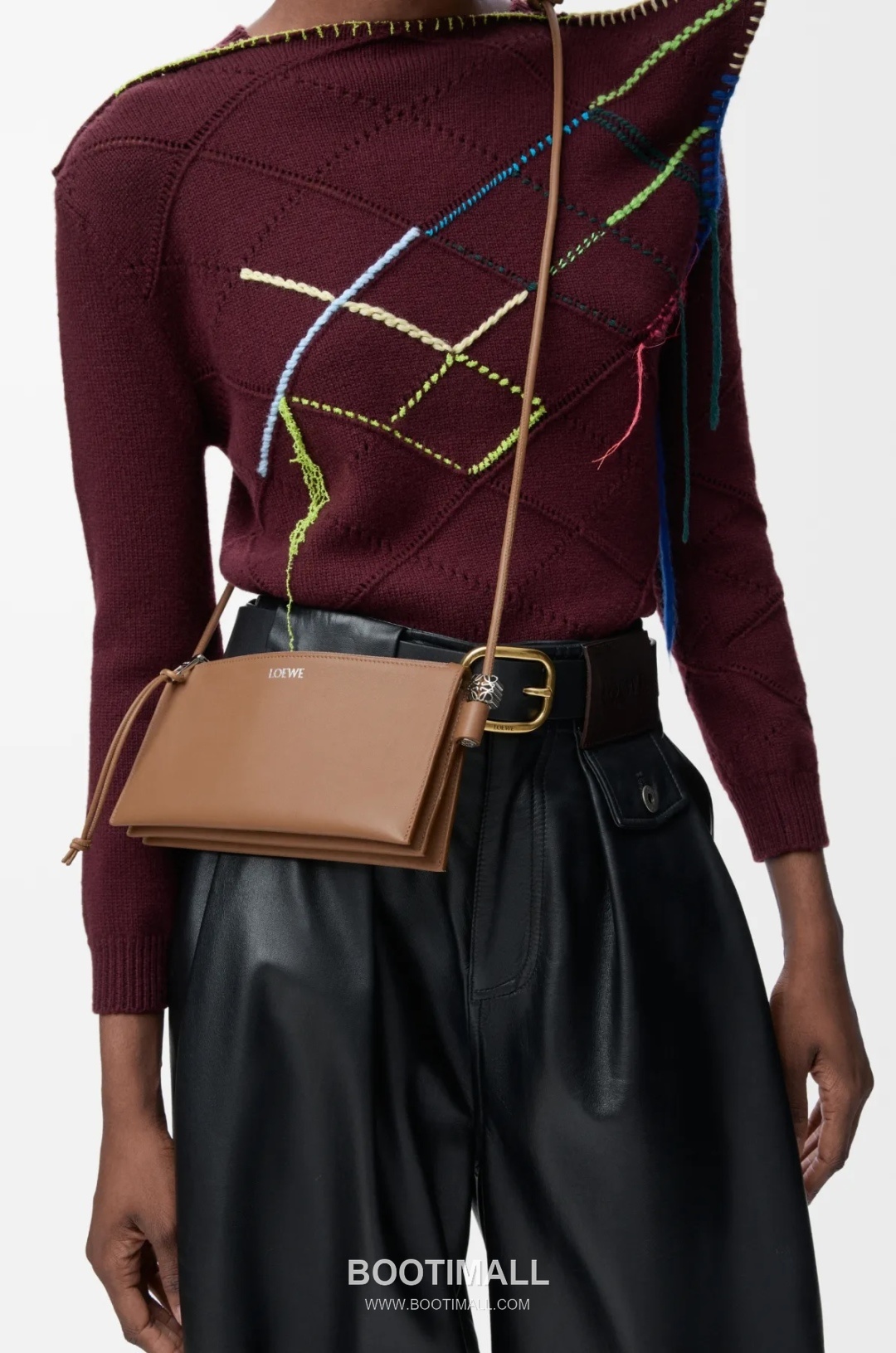 Loewe Joya Nappa Calfskin Clutch Crossbody Bag 26254468 로에베 조야 나파 카프스킨 클러치 크로스백 22cm 1