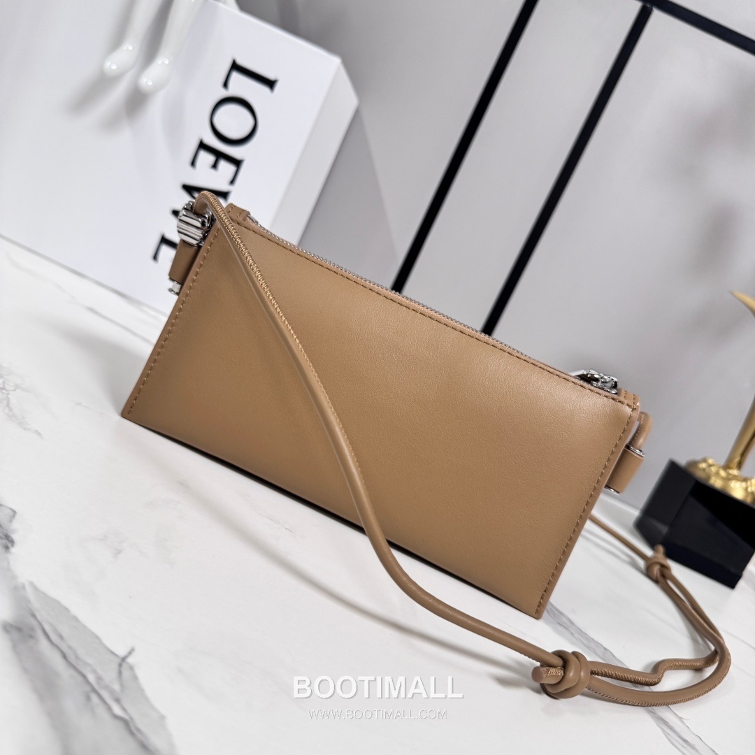 Loewe Joya Nappa Calfskin Clutch Crossbody Bag 26254468 로에베 조야 나파 카프스킨 클러치 크로스백 22cm 6