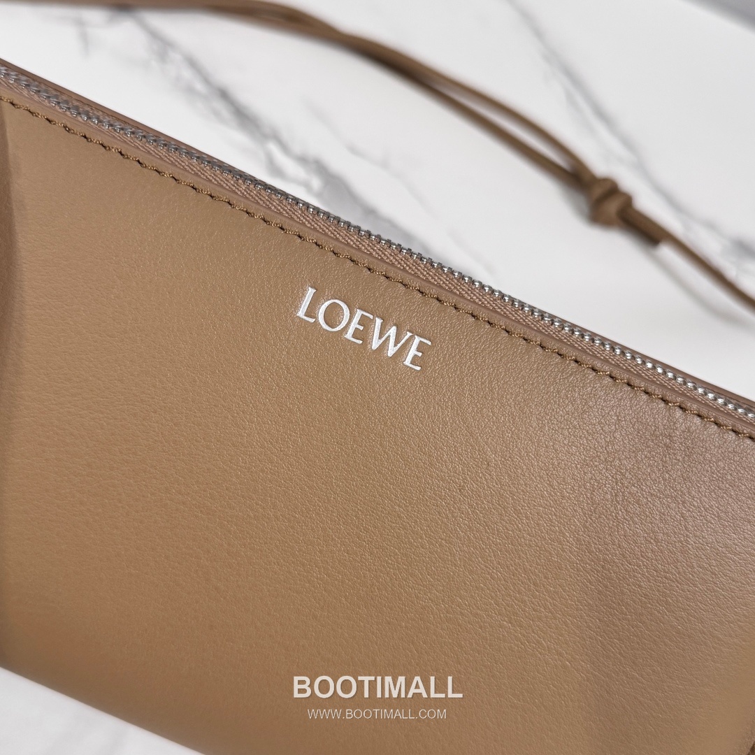 Loewe Joya Nappa Calfskin Clutch Crossbody Bag 26254468 로에베 조야 나파 카프스킨 클러치 크로스백 22cm 8