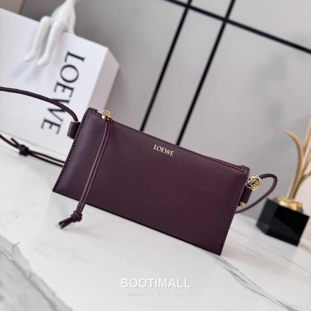 Loewe Joya Nappa Calfskin Clutch Crossbody Bag 26254468 로에베 조야 나파 카프스킨 클러치 크로스백 22cm 10