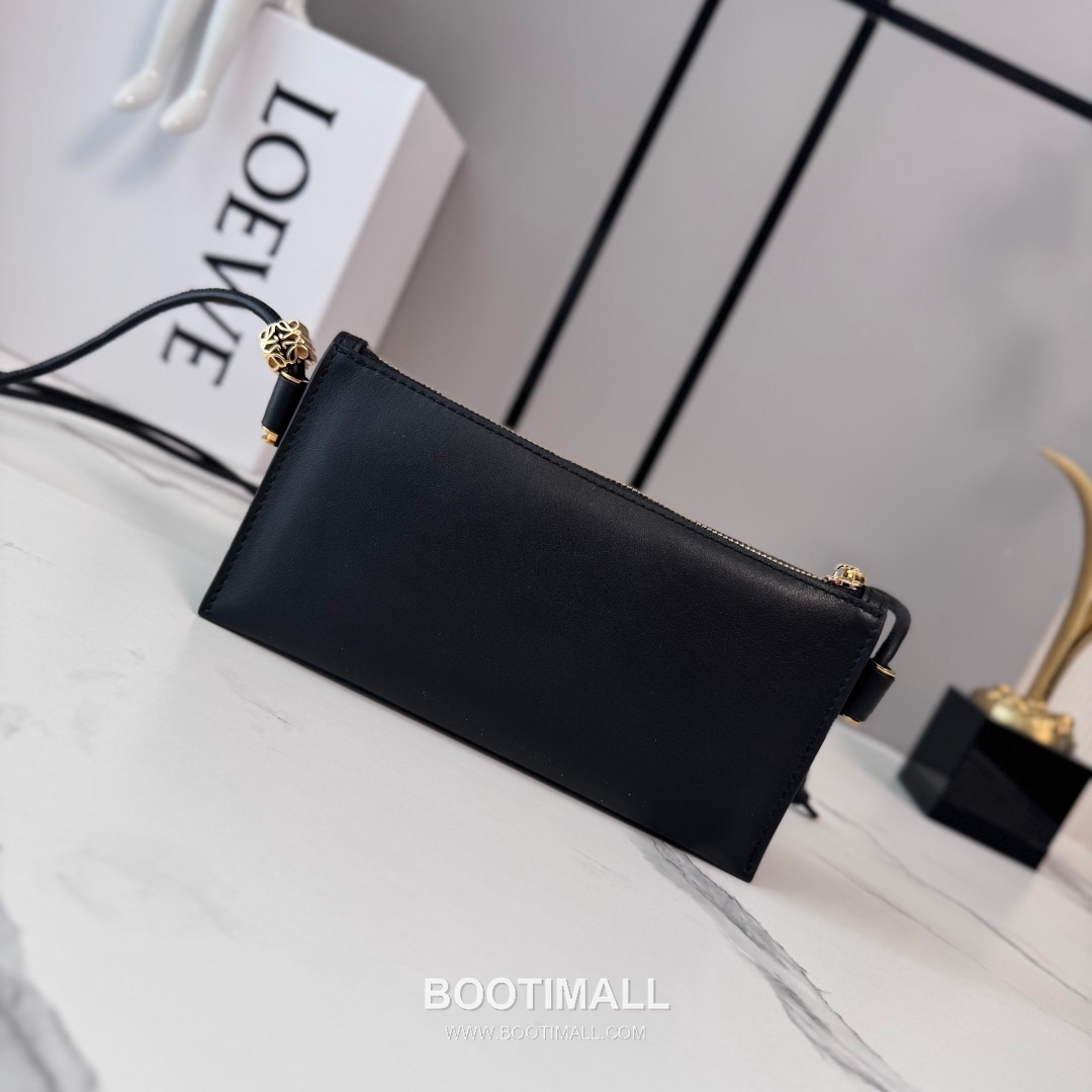 Loewe Joya Nappa Calfskin Clutch Crossbody Bag 26254468 로에베 조야 나파 카프스킨 클러치 크로스백 22cm 12