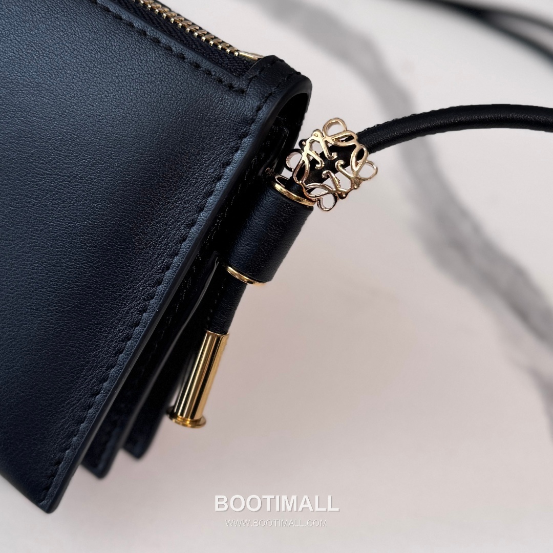 Loewe Joya Nappa Calfskin Clutch Crossbody Bag 26254468 로에베 조야 나파 카프스킨 클러치 크로스백 22cm 15