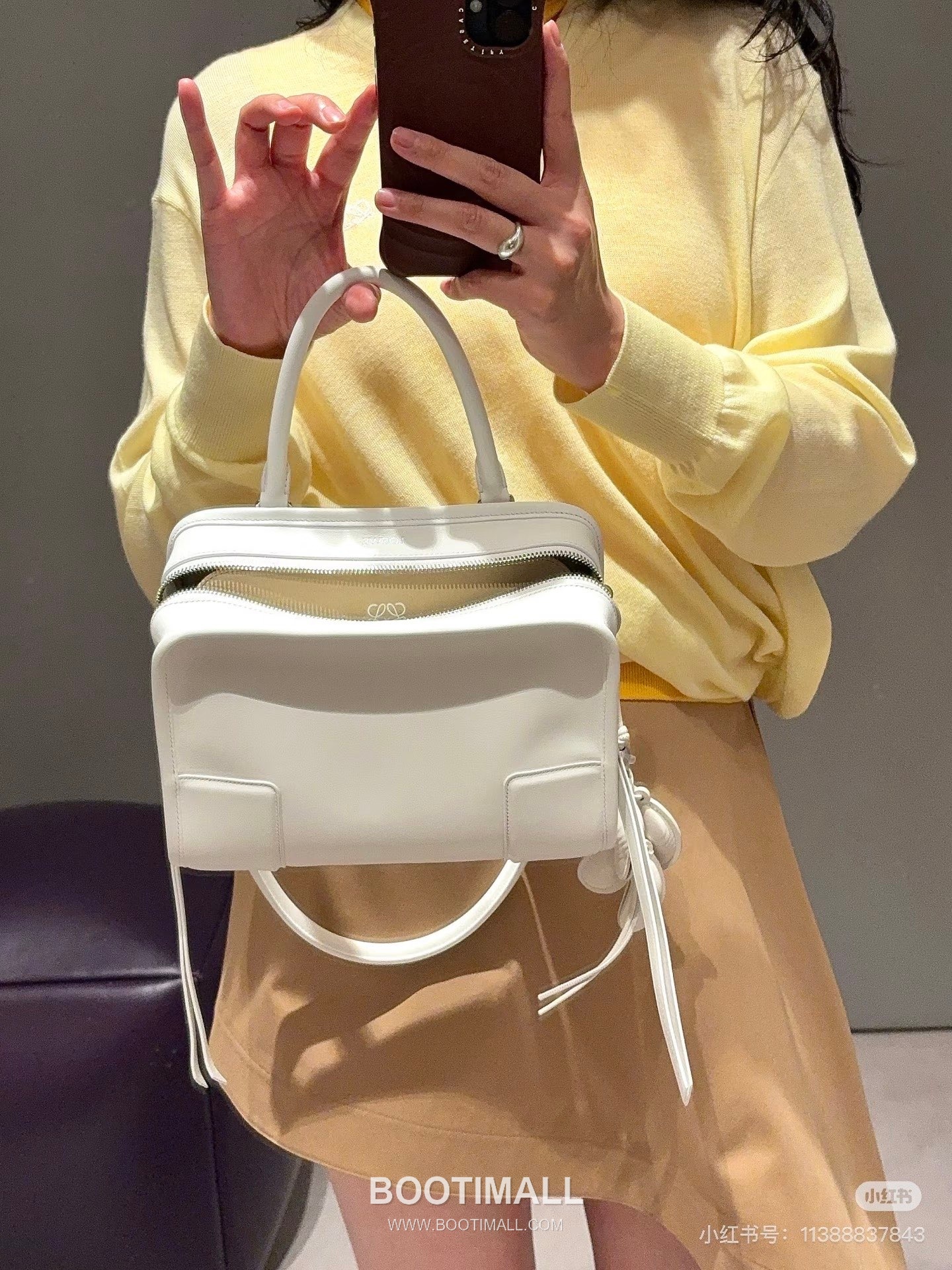 Loewe Amazona 180 Soft Calfskin Top Handle Bag 26255295 로에베 아마조나 180 소프트 카프스킨 탑핸들백 24.5cm 3
