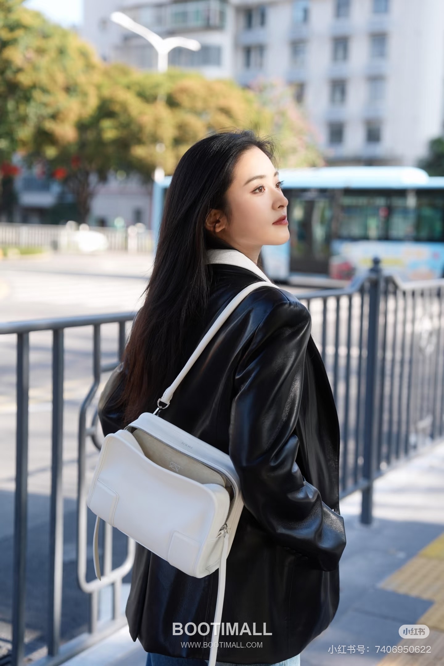 Loewe Amazona 180 Soft Calfskin Top Handle Bag 26255295 로에베 아마조나 180 소프트 카프스킨 탑핸들백 24.5cm 5