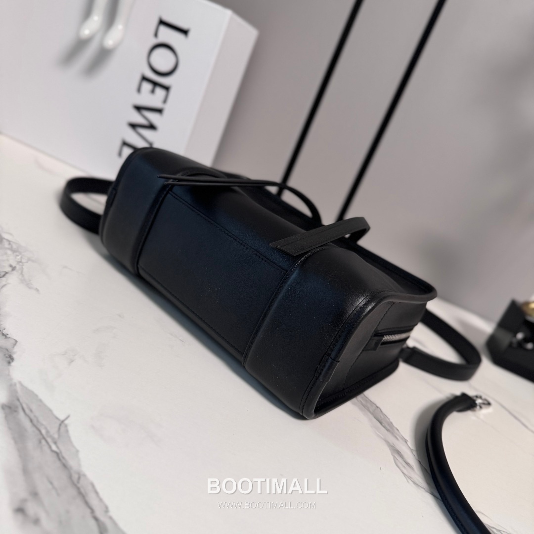 Loewe Amazona 180 Soft Calfskin Top Handle Bag 26255295 로에베 아마조나 180 소프트 카프스킨 탑핸들백 24.5cm 13