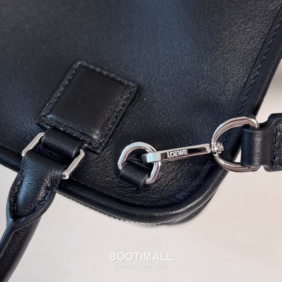 Loewe Amazona 180 Soft Calfskin Top Handle Bag 26255295 로에베 아마조나 180 소프트 카프스킨 탑핸들백 24.5cm 16