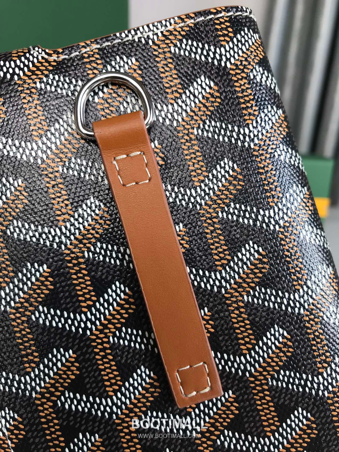 Goyard Montmartre GM Goyardine Canvas Crossbody Pouch 고야드 몽마르트르 GM 고야딘 캔버스 크로스바디 파우치 10cm 5