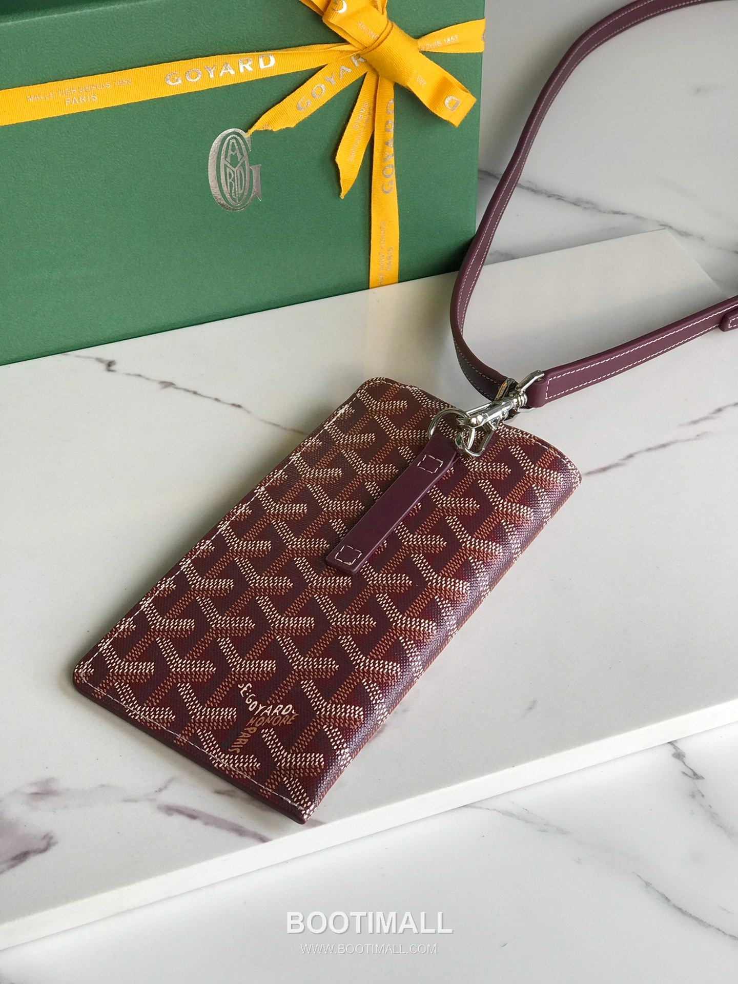 Goyard Montmartre GM Goyardine Canvas Crossbody Pouch 고야드 몽마르트르 GM 고야딘 캔버스 크로스바디 파우치 10cm 4