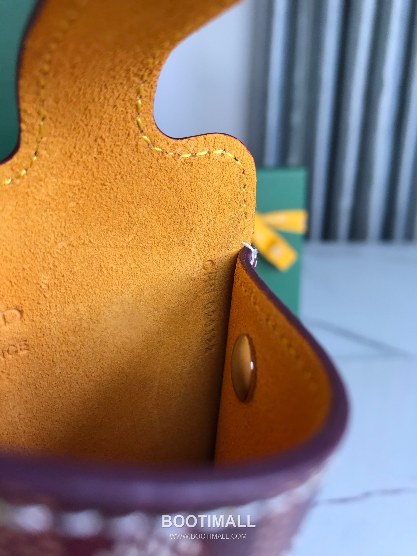 Goyard Montmartre GM Goyardine Canvas Crossbody Pouch 고야드 몽마르트르 GM 고야딘 캔버스 크로스바디 파우치 10cm 7