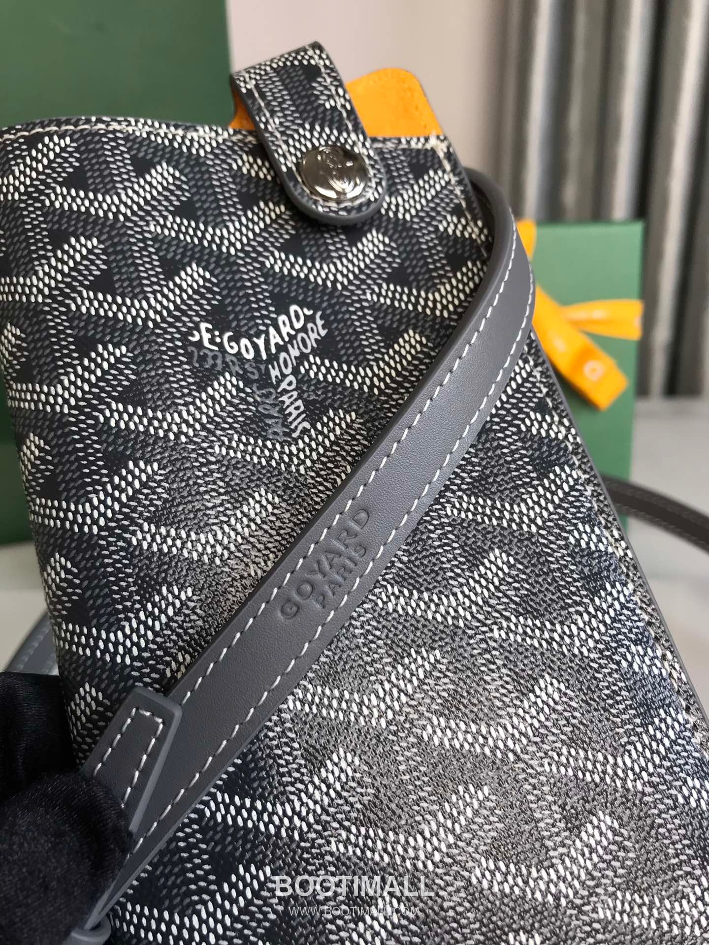 Goyard Montmartre GM Goyardine Canvas Crossbody Pouch 고야드 몽마르트르 GM 고야딘 캔버스 크로스바디 파우치 10cm 7