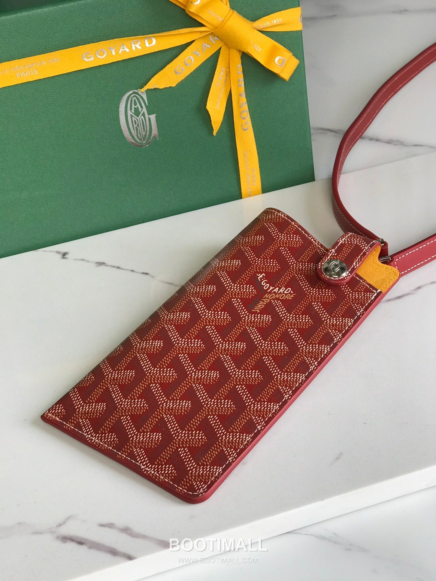 Goyard Montmartre GM Goyardine Canvas Crossbody Pouch 고야드 몽마르트르 GM 고야딘 캔버스 크로스바디 파우치 10cm 3