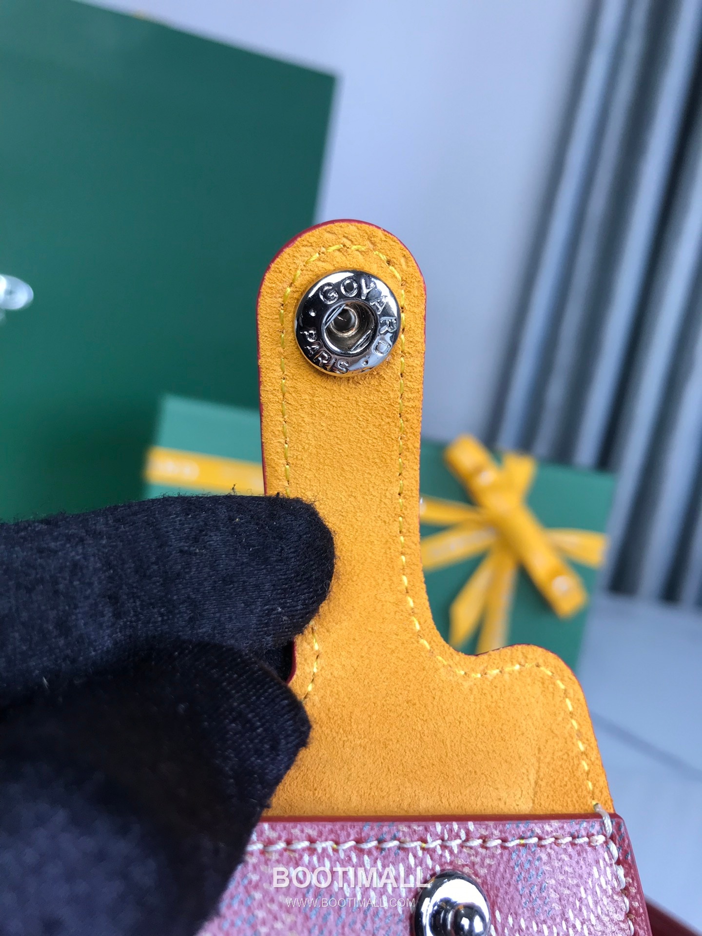 Goyard Montmartre GM Goyardine Canvas Crossbody Pouch 고야드 몽마르트르 GM 고야딘 캔버스 크로스바디 파우치 10cm 8