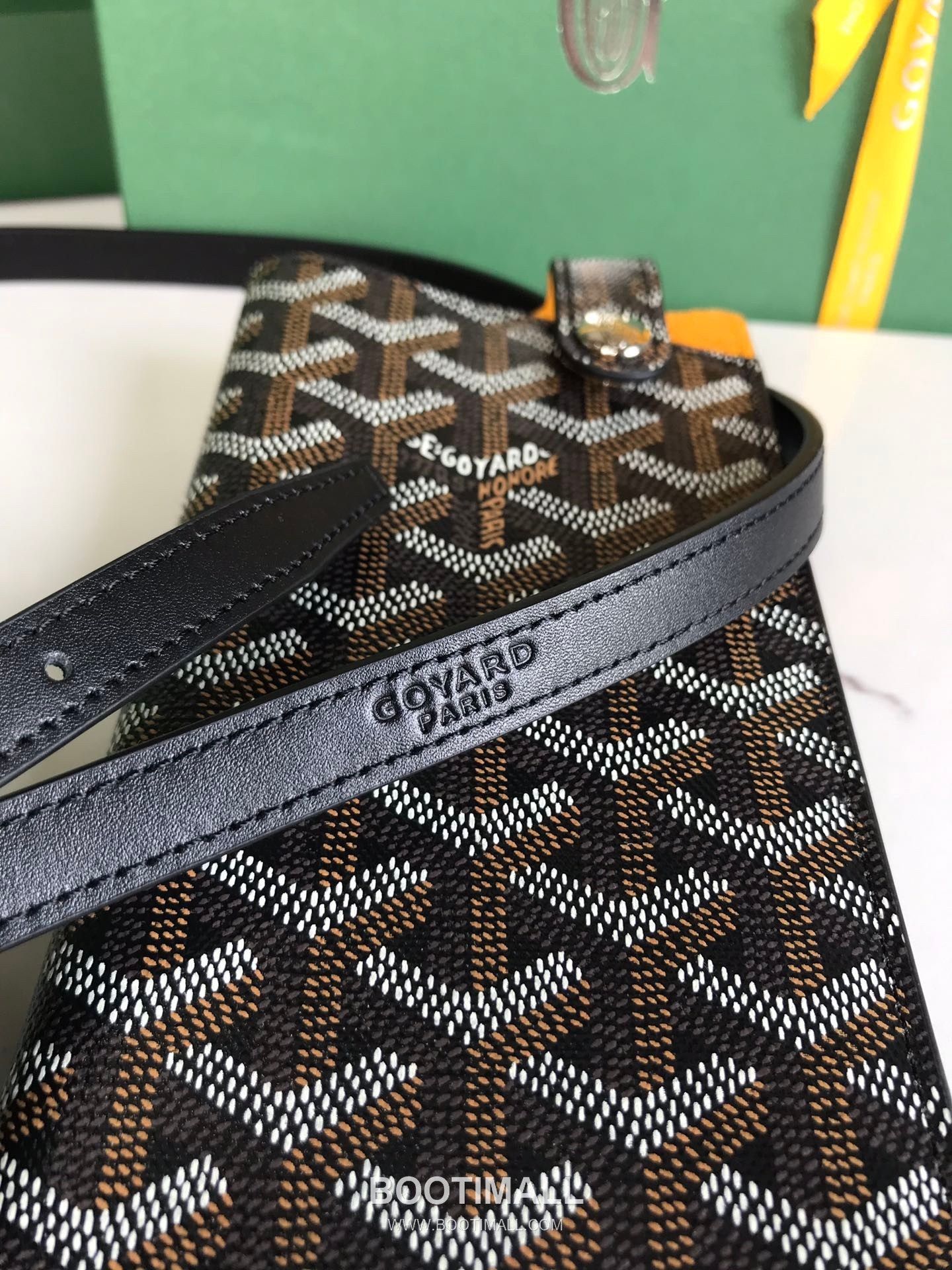 Goyard Montmartre GM Goyardine Canvas Crossbody Pouch 고야드 몽마르트르 GM 고야딘 캔버스 크로스바디 파우치 10cm 9
