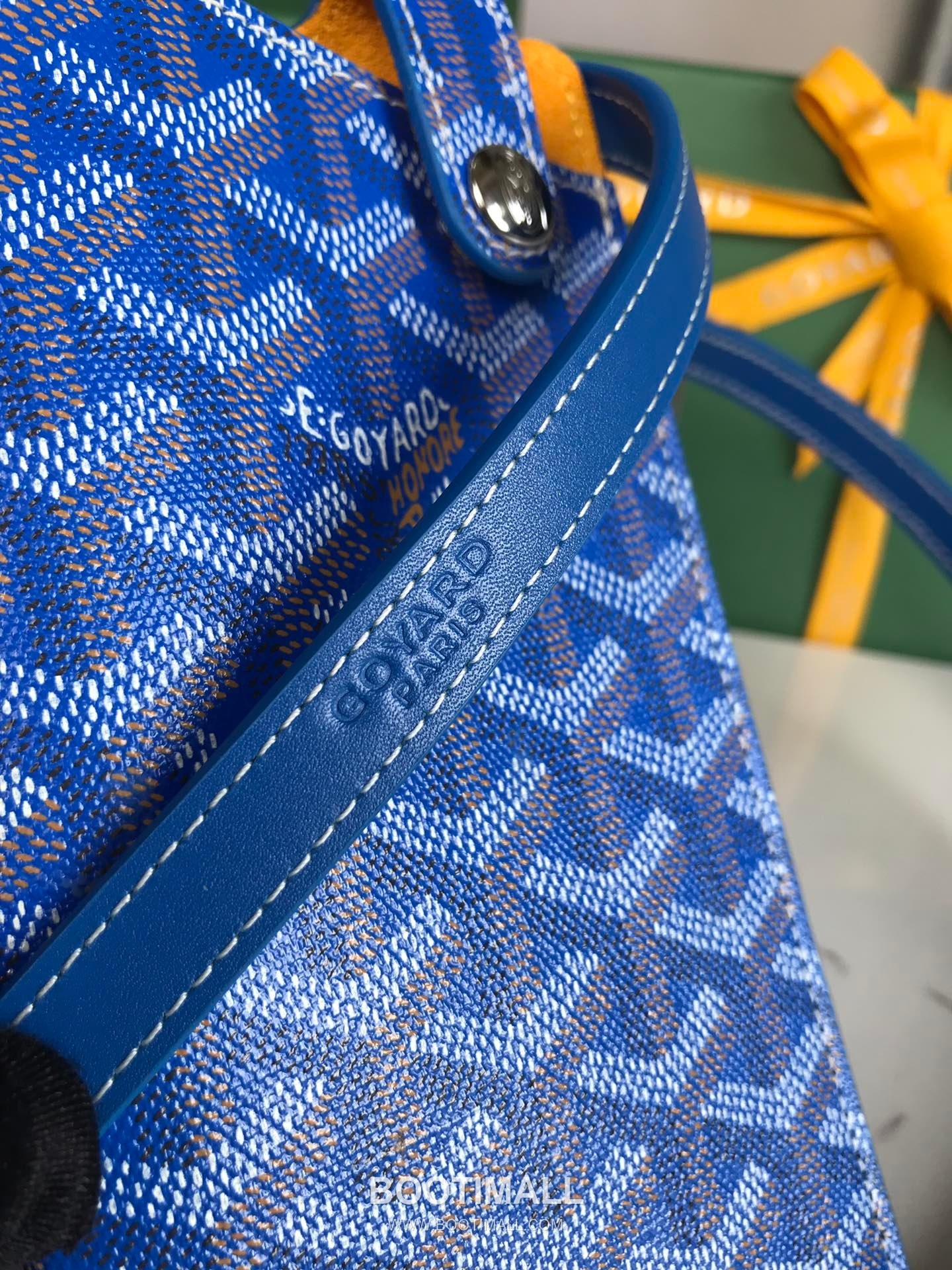 Goyard Montmartre GM Goyardine Canvas Crossbody Pouch 고야드 몽마르트르 GM 고야딘 캔버스 크로스바디 파우치 10cm 8