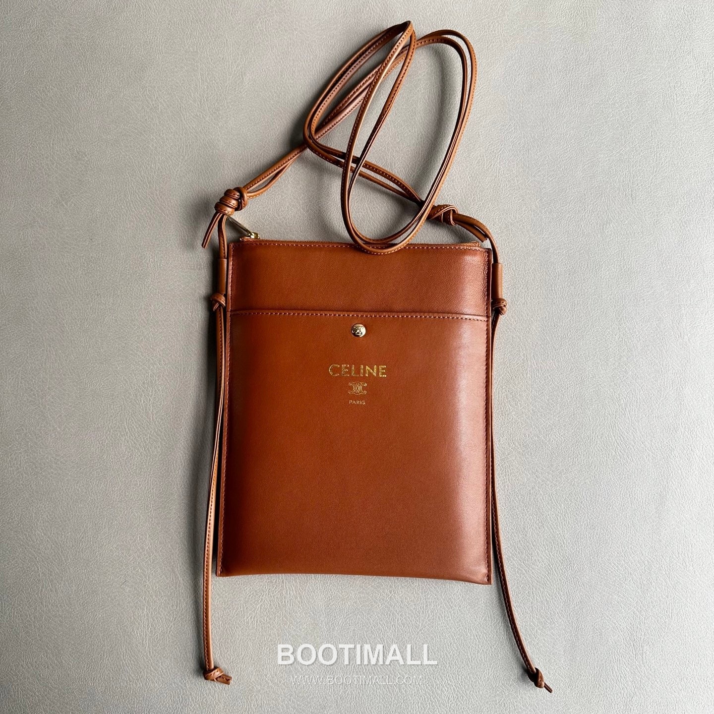 Celine Sharp Pouch Lambskin Crossbody Phone Bag 10P812 셀린느 샤프 파우치 램스킨 크로스바디 폰백 24cm 1