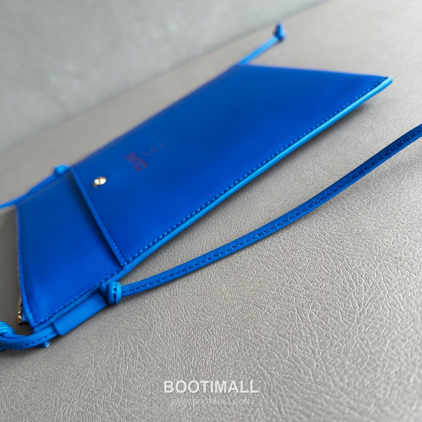 Celine Sharp Pouch Lambskin Crossbody Phone Bag 10P812 셀린느 샤프 파우치 램스킨 크로스바디 폰백 24cm 4