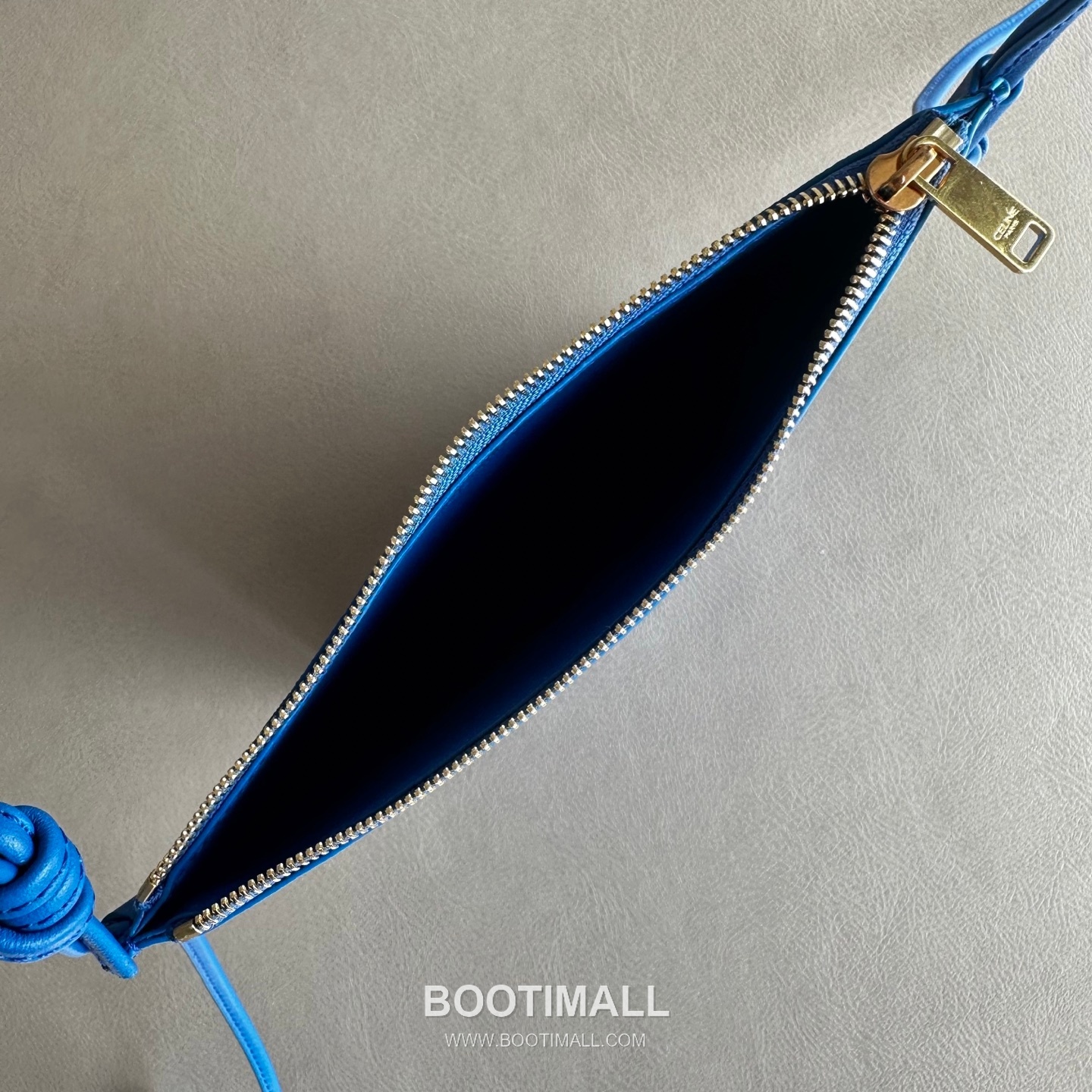 Celine Sharp Pouch Lambskin Crossbody Phone Bag 10P812 셀린느 샤프 파우치 램스킨 크로스바디 폰백 24cm 7