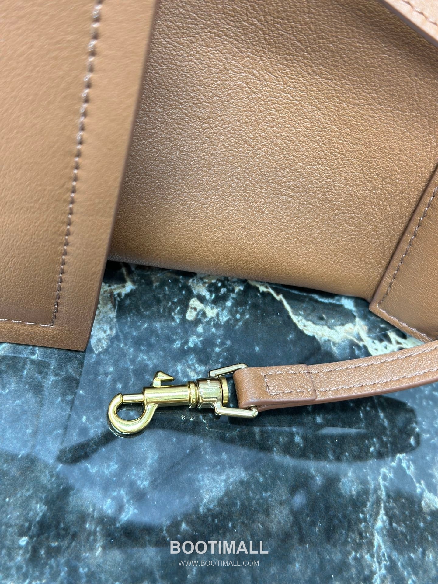 Celine Cube Medium Calfskin Tote Bag 123422 셀린느 큐브 미디엄 카프스킨 토트백 36cm 7