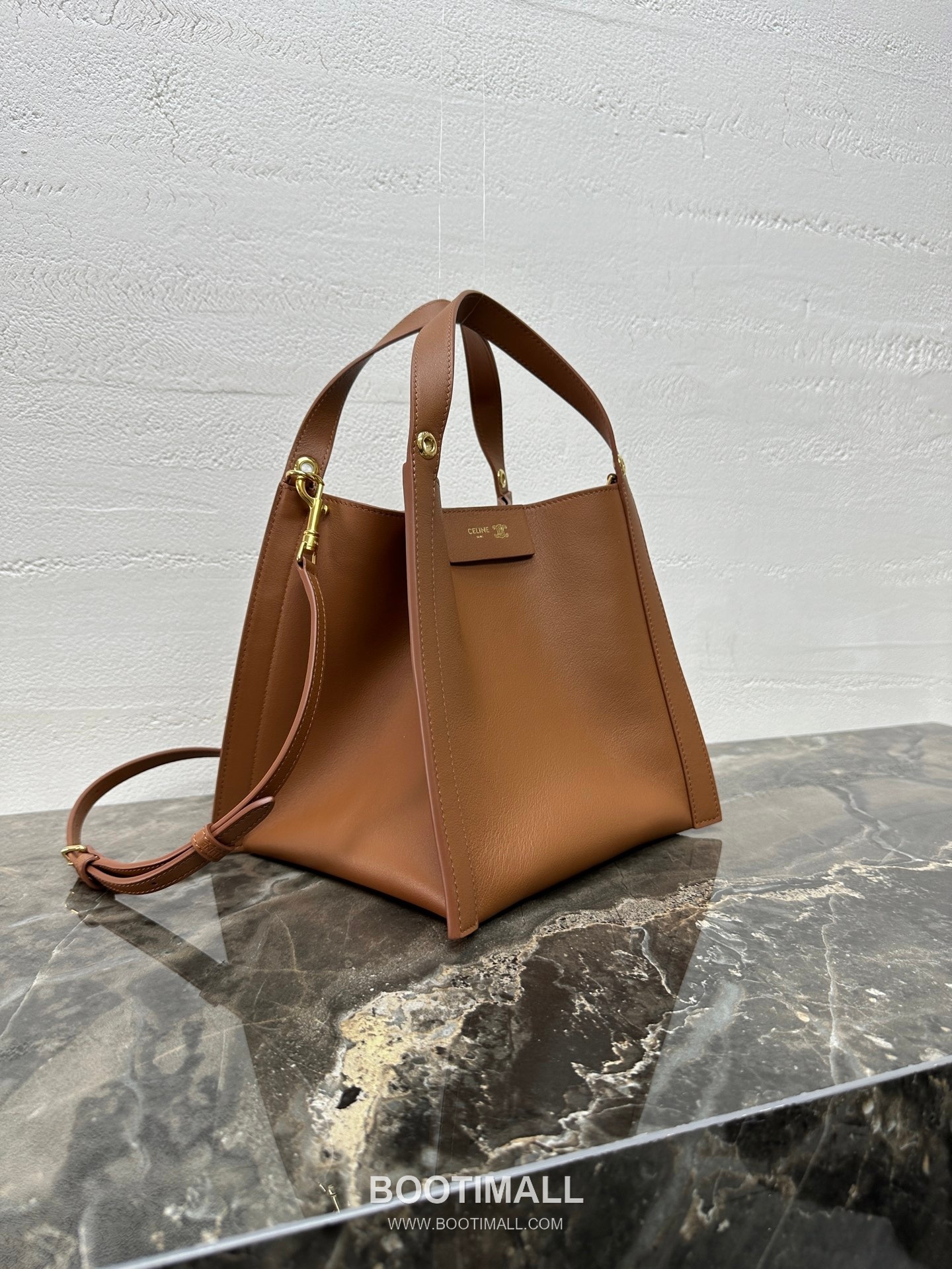 Celine Cubo Small Calfskin Leather Tote Bag 124182 셀린느 큐보 스몰 카프스킨 레더 토트백 21cm 2