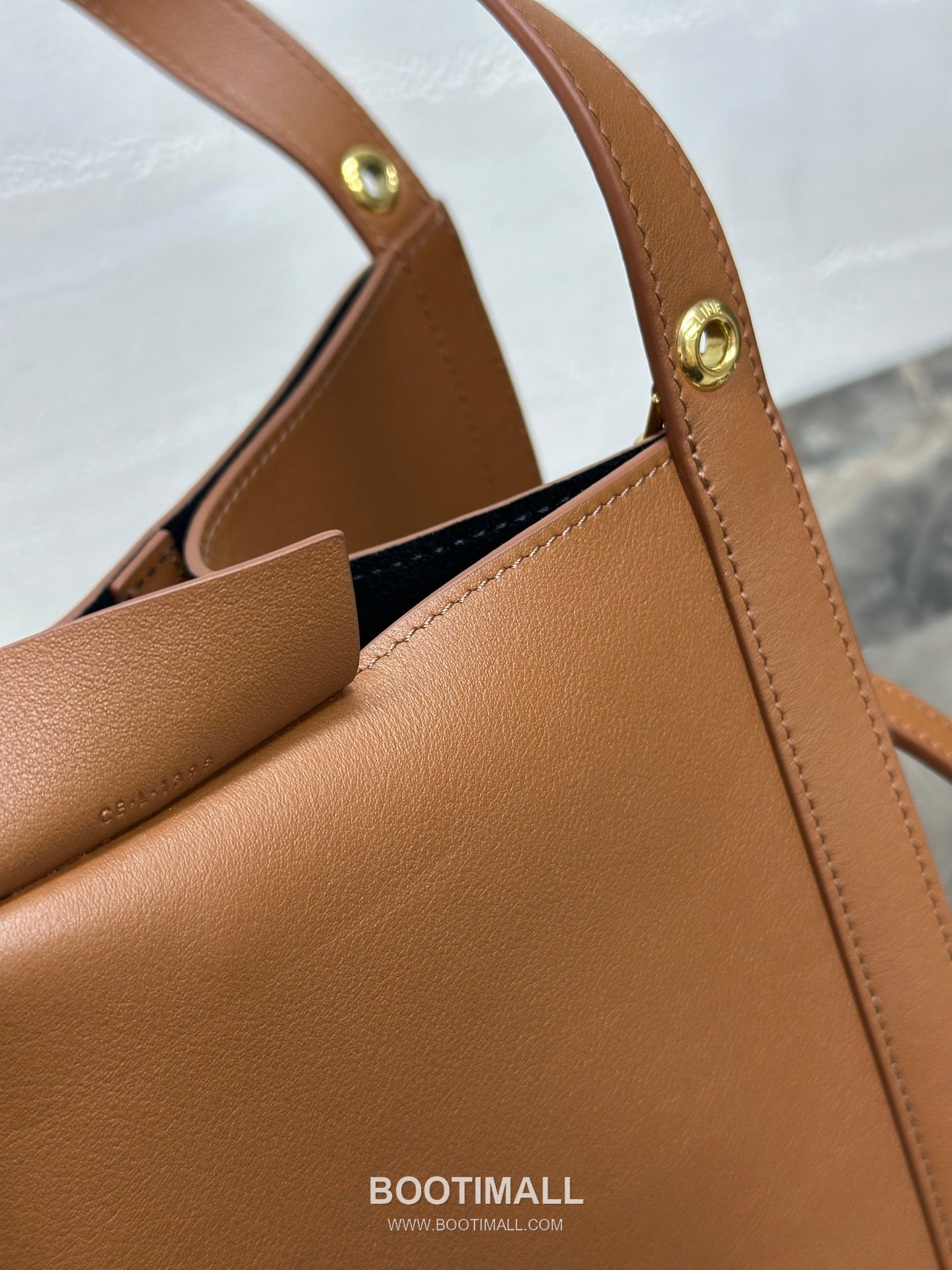 Celine Cubo Small Calfskin Leather Tote Bag 124182 셀린느 큐보 스몰 카프스킨 레더 토트백 21cm 7