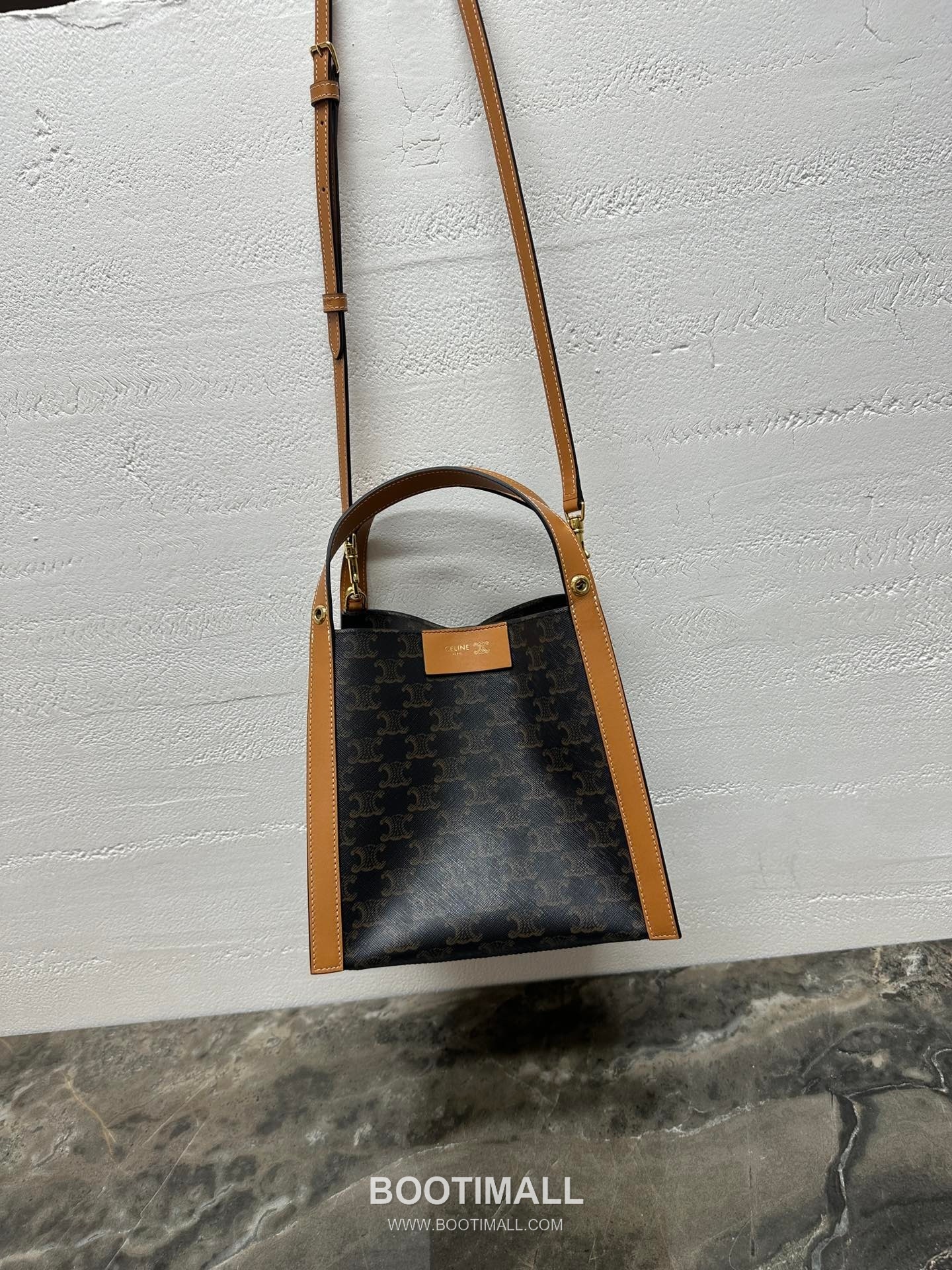 Celine Cubo Small Calfskin Leather Tote Bag 124182 셀린느 큐보 스몰 카프스킨 레더 토트백 21cm 2