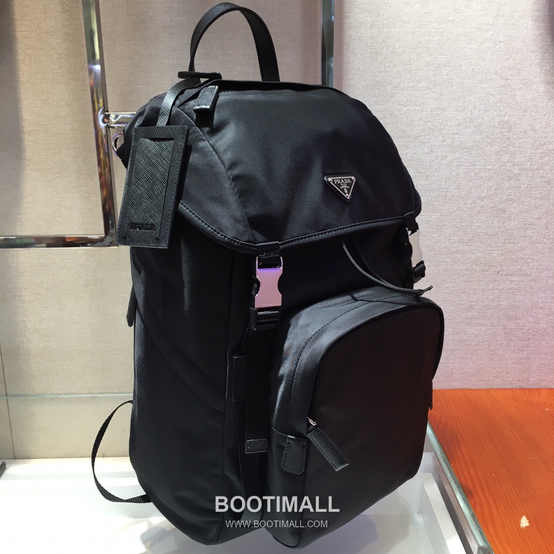 Prada Saffiano Trim Nylon Backpack 2VZ135 프라다 사피아노 트림 나일론 백팩 45cm 2