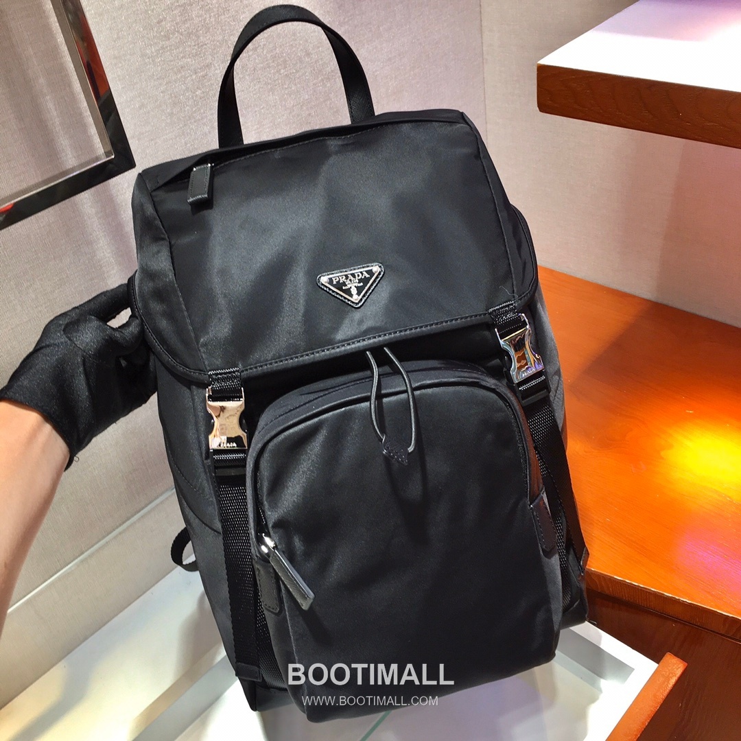 Prada Saffiano Trim Nylon Backpack 2VZ135 프라다 사피아노 트림 나일론 백팩 45cm 3