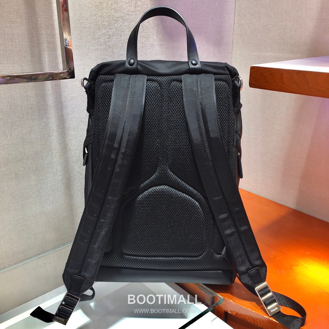 Prada Saffiano Trim Nylon Backpack 2VZ135 프라다 사피아노 트림 나일론 백팩 45cm 5
