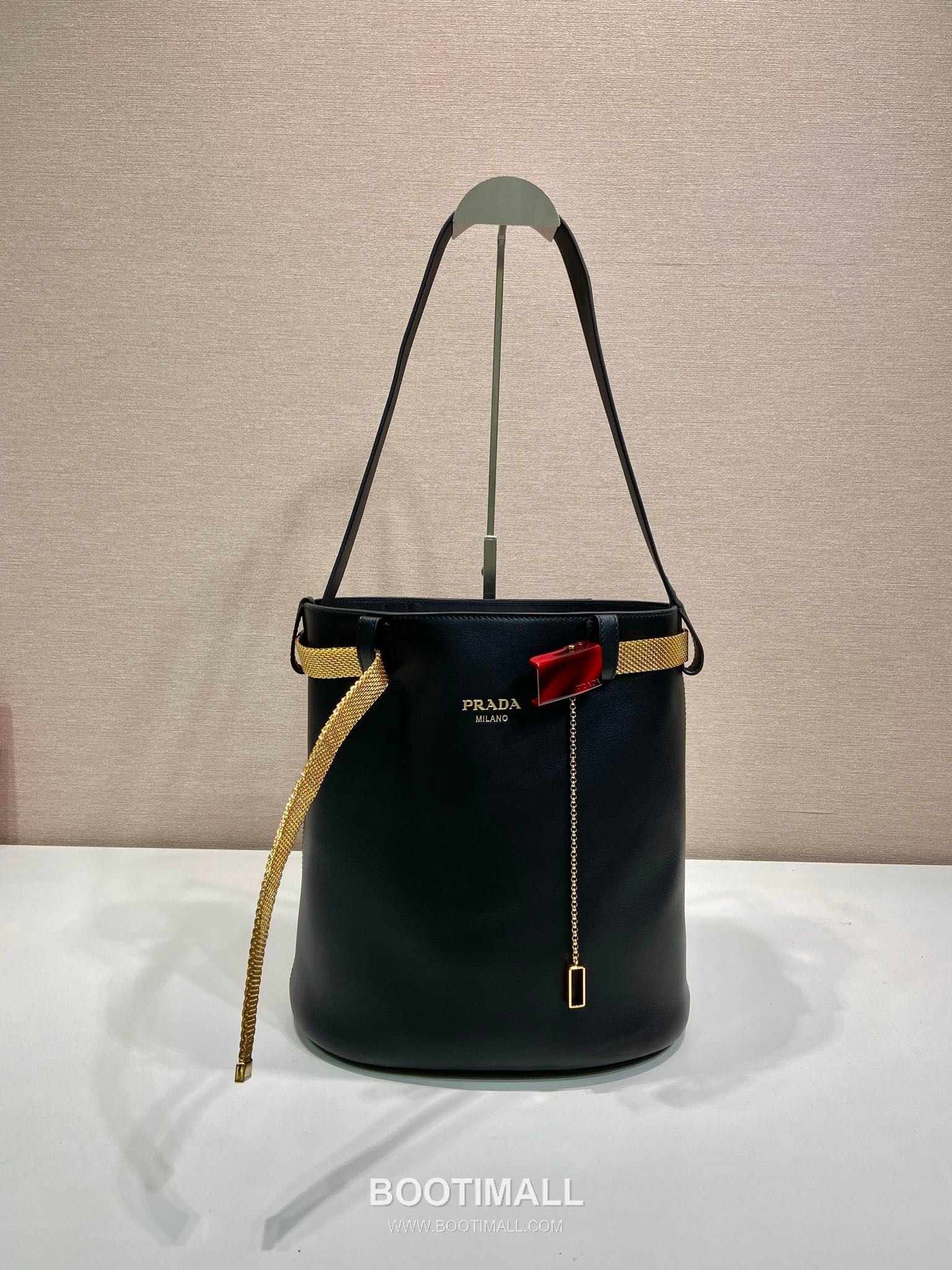 Prada Buckle Leather Bucket Bag 1BE085 프라다 버클 레더 버킷백 29cm 1