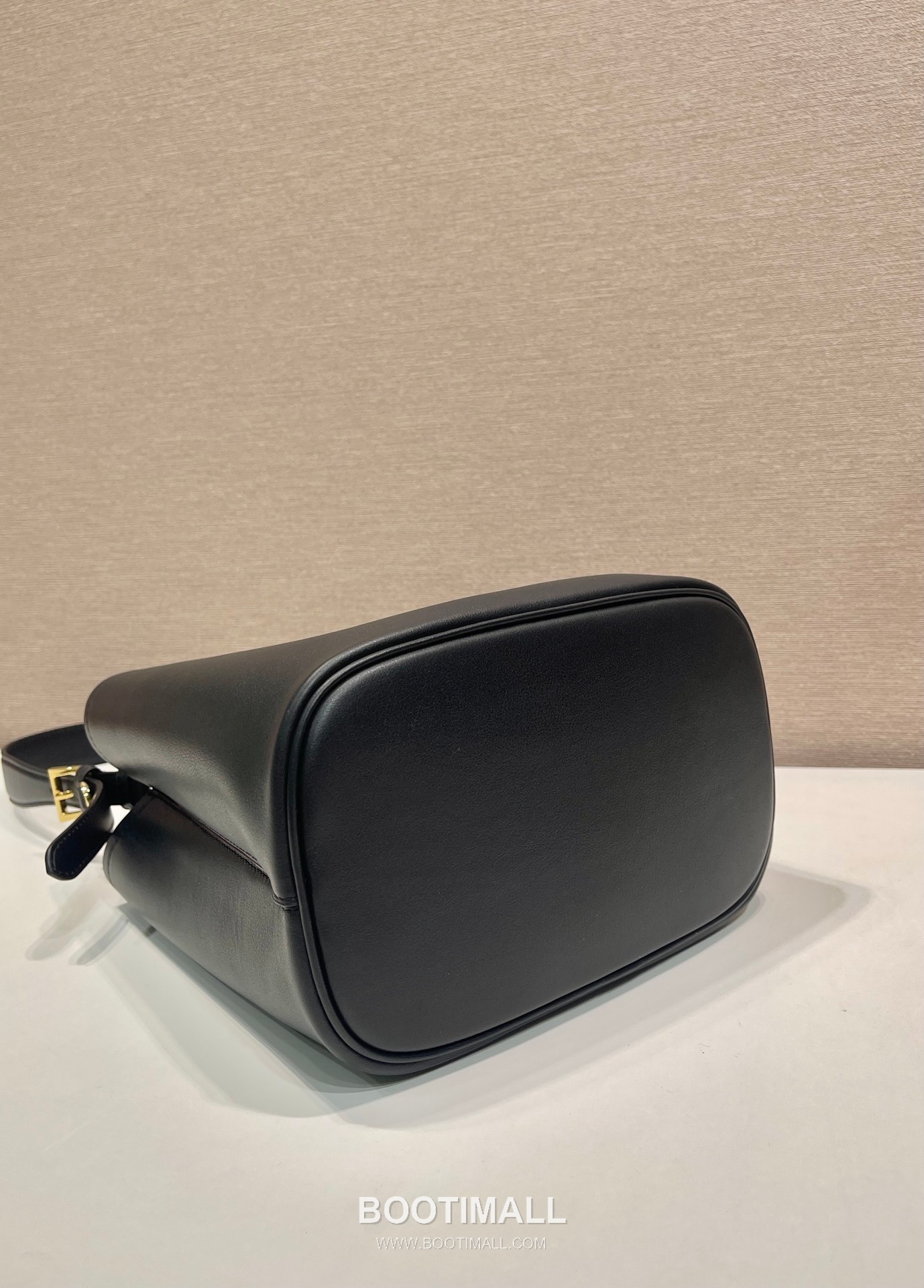 Prada Leather Bucket Bag 1BE080 프라다 레더 버킷백 22.5cm 6