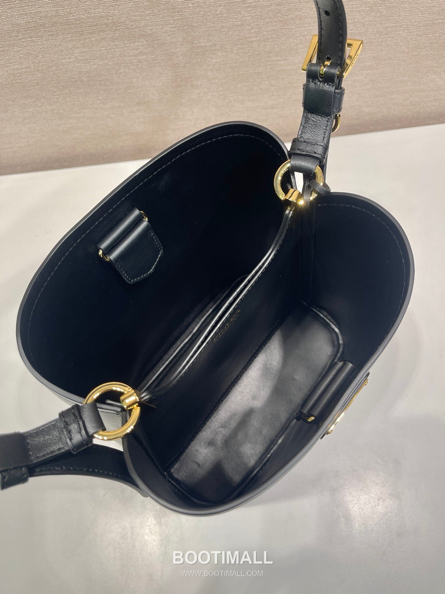 Prada Leather Bucket Bag 1BE080 프라다 레더 버킷백 22.5cm 8