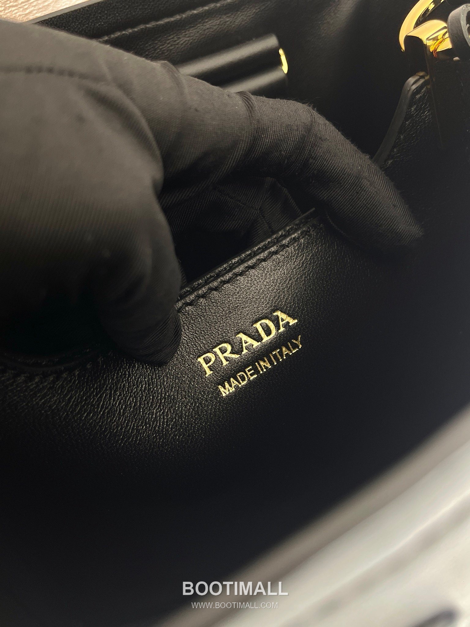 Prada Leather Bucket Bag 1BE080 프라다 레더 버킷백 22.5cm 9