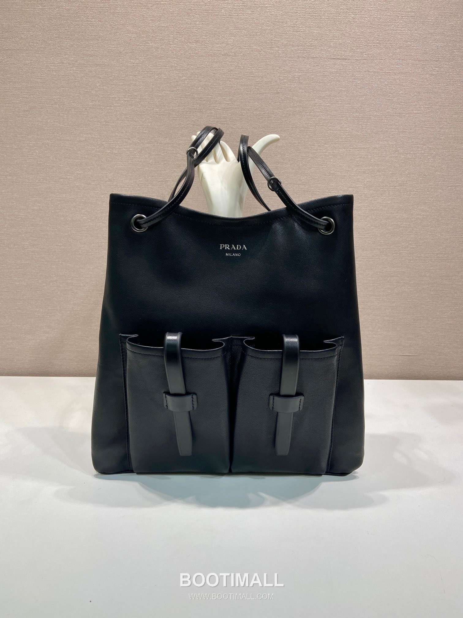 Prada Calfskin Tote Bag with Front Pocket Strap Detail 1BC293 프라다 카프스킨 프론트 포켓 스트랩 토트백 1BC293 39cm 1
