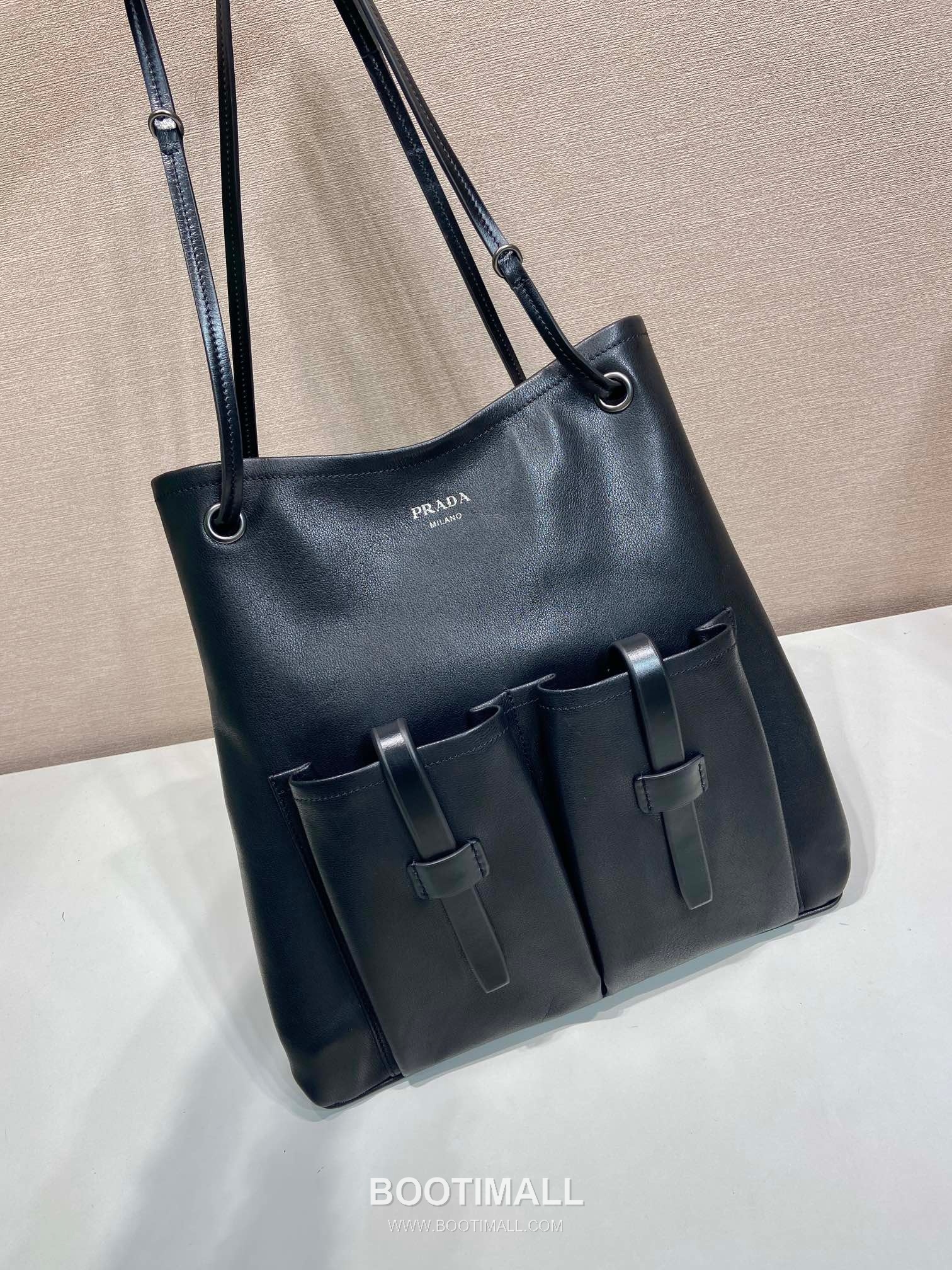 Prada Calfskin Tote Bag with Front Pocket Strap Detail 1BC293 프라다 카프스킨 프론트 포켓 스트랩 토트백 1BC293 39cm 2