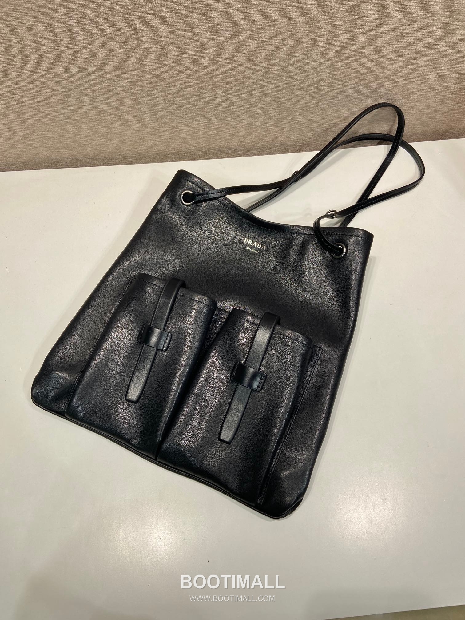 Prada Calfskin Tote Bag with Front Pocket Strap Detail 1BC293 프라다 카프스킨 프론트 포켓 스트랩 토트백 1BC293 39cm 3